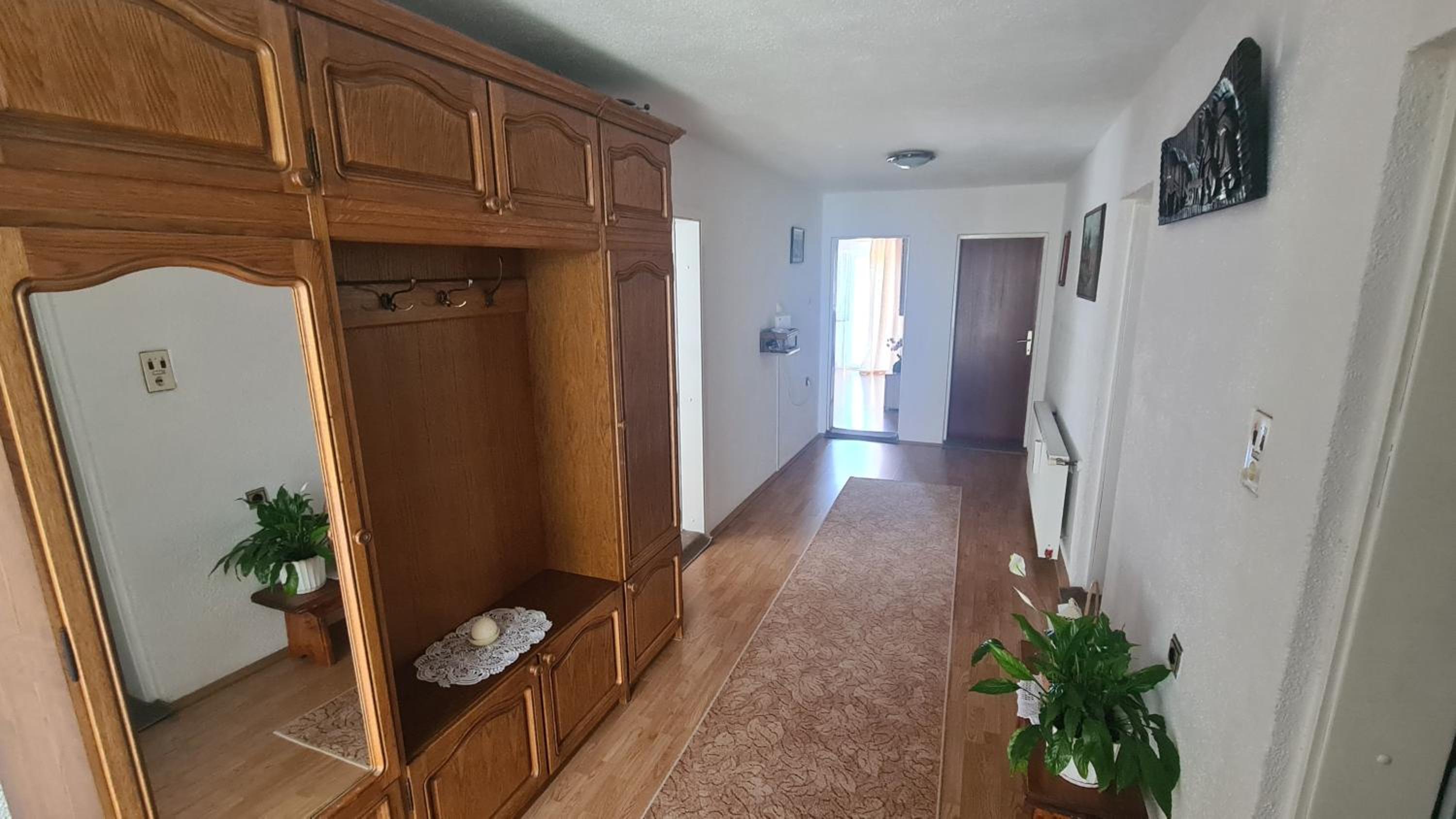 Apartment Dolic - Your peaceful spot with a panoramic view view 5