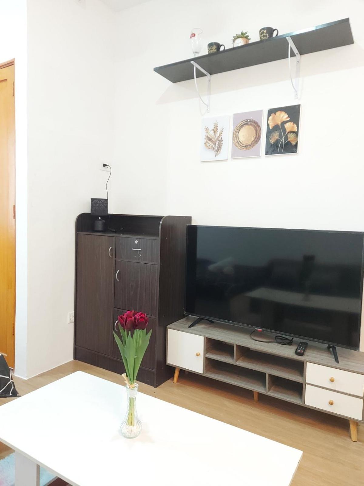 Fully Furnished Staycation - Neflix, Pool,Can cook near Mactan Airport view 4