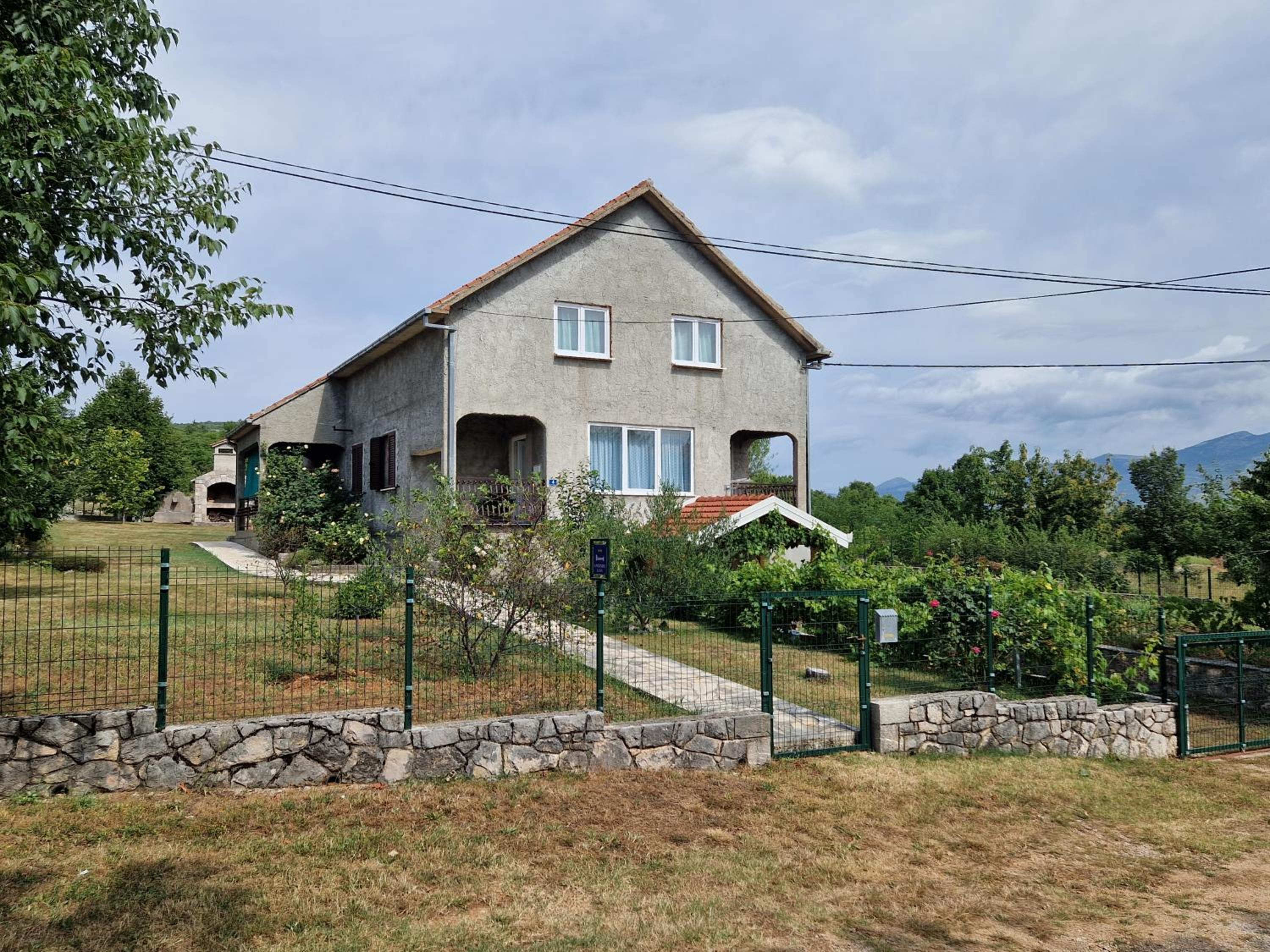 Apartman Lana