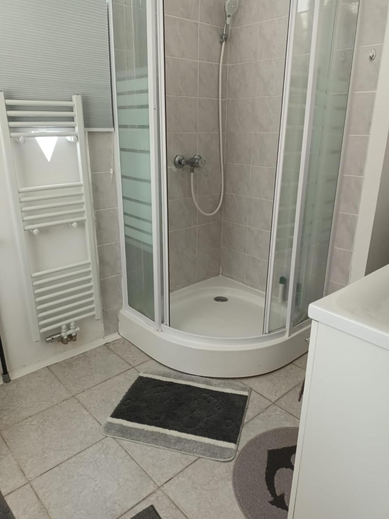 Privat Zimmer KF