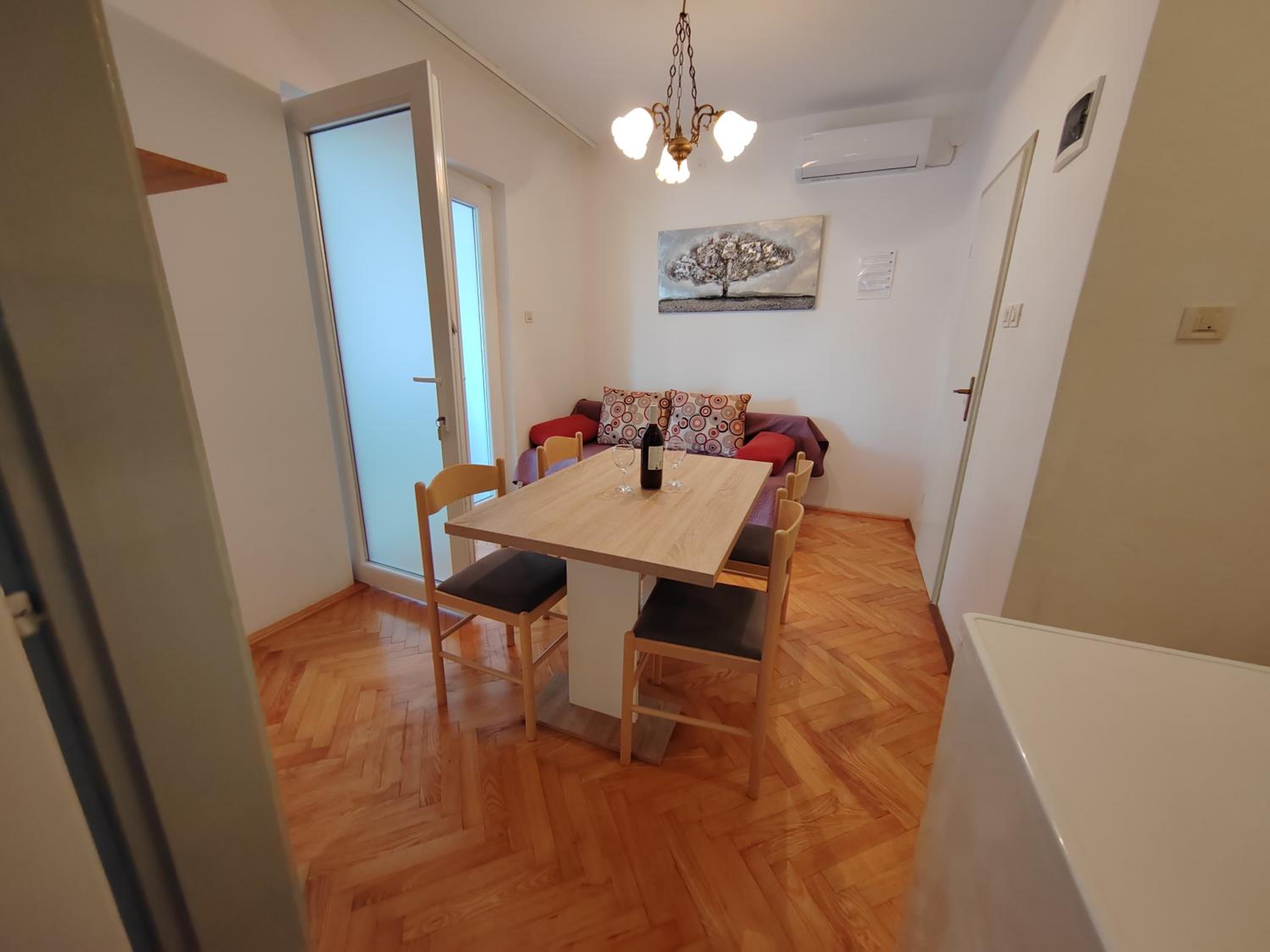 Apartments Kocijan