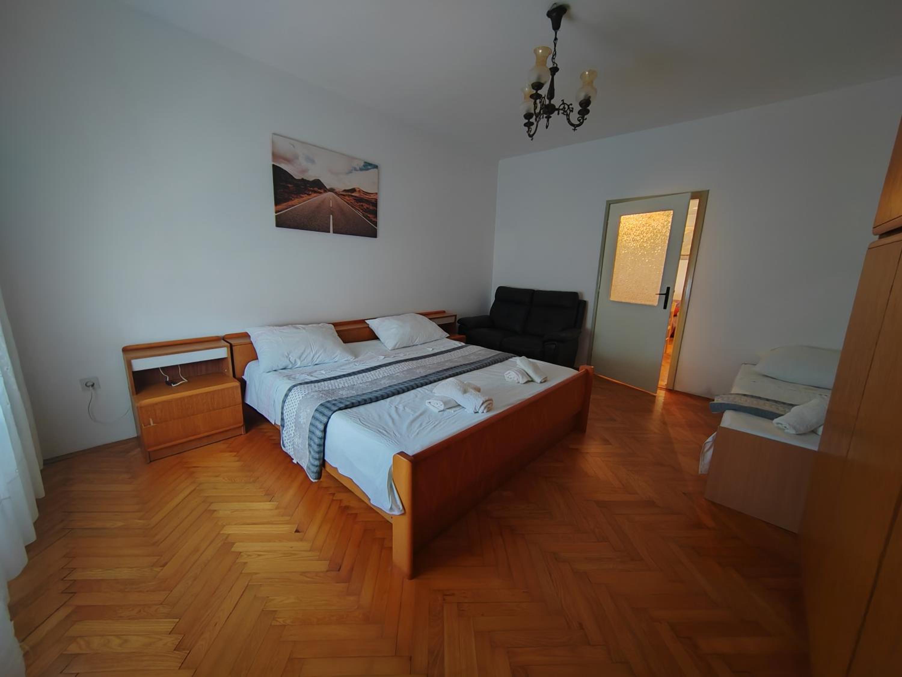 Apartments Kocijan