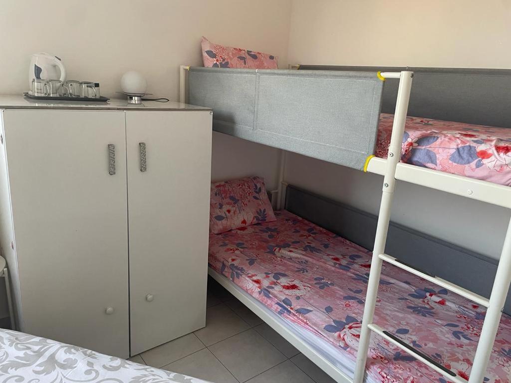 123Eilat Tzofit Rooms & Shared bathroom view 5