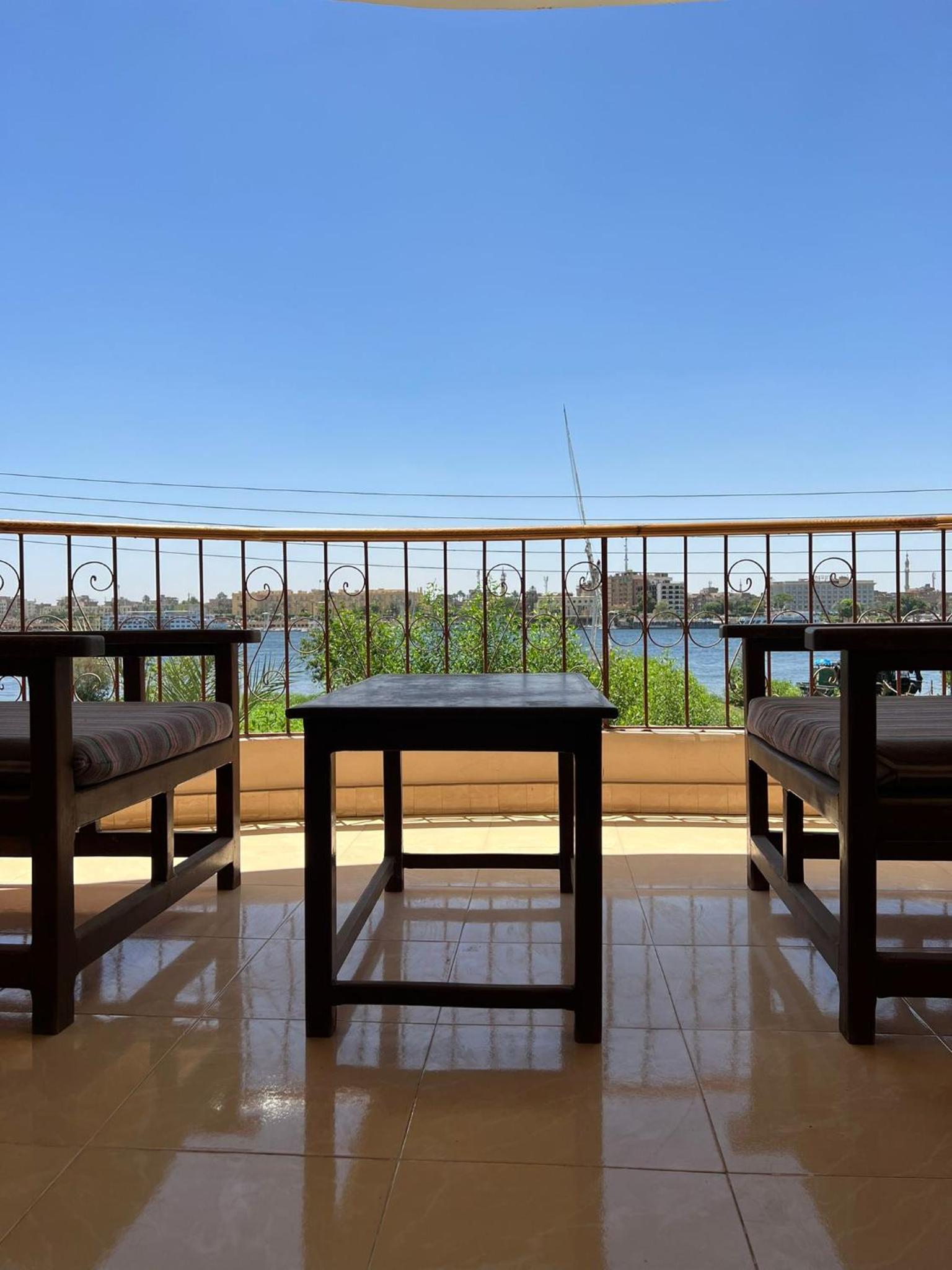 Luxor Plaza House