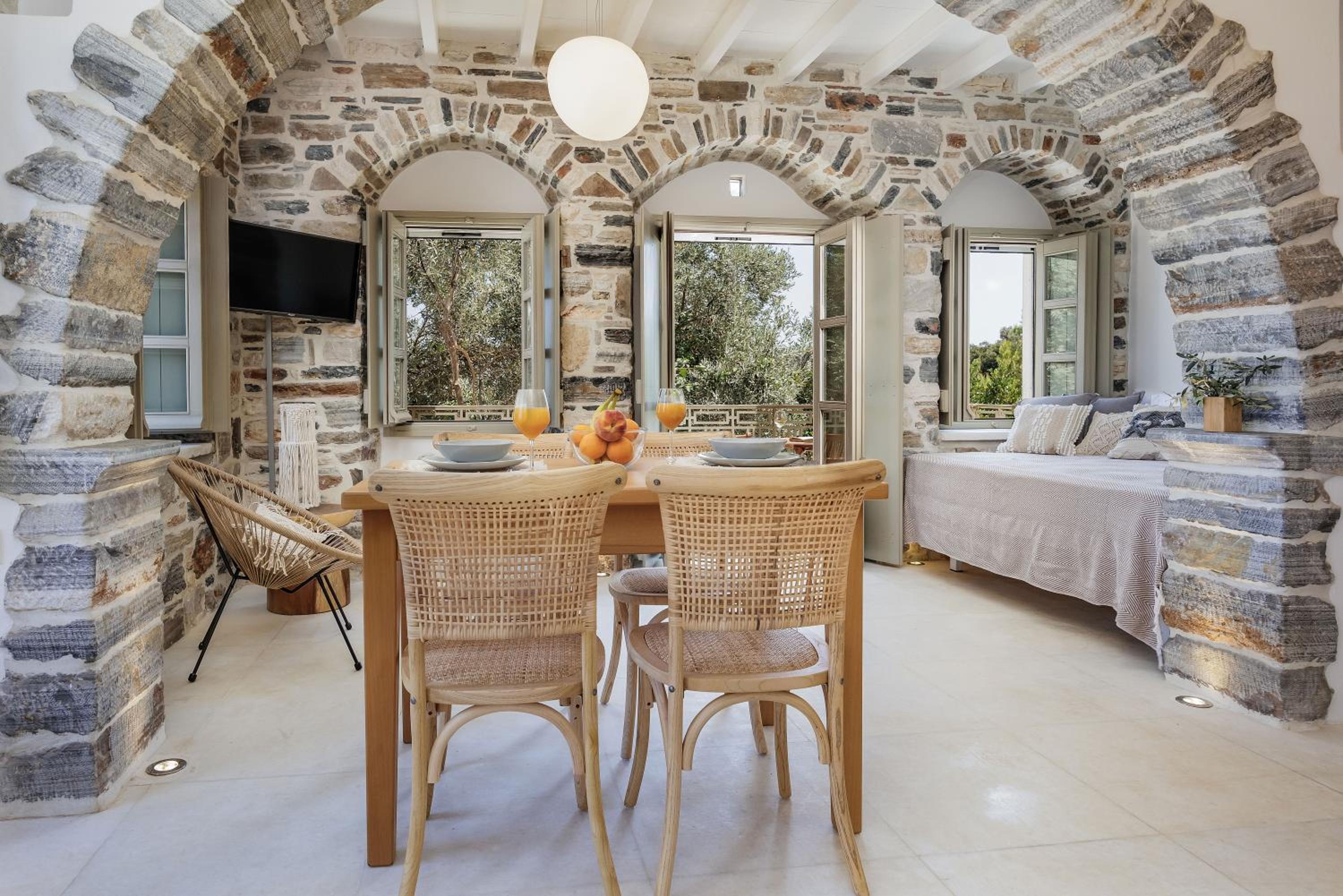 Zos Suites