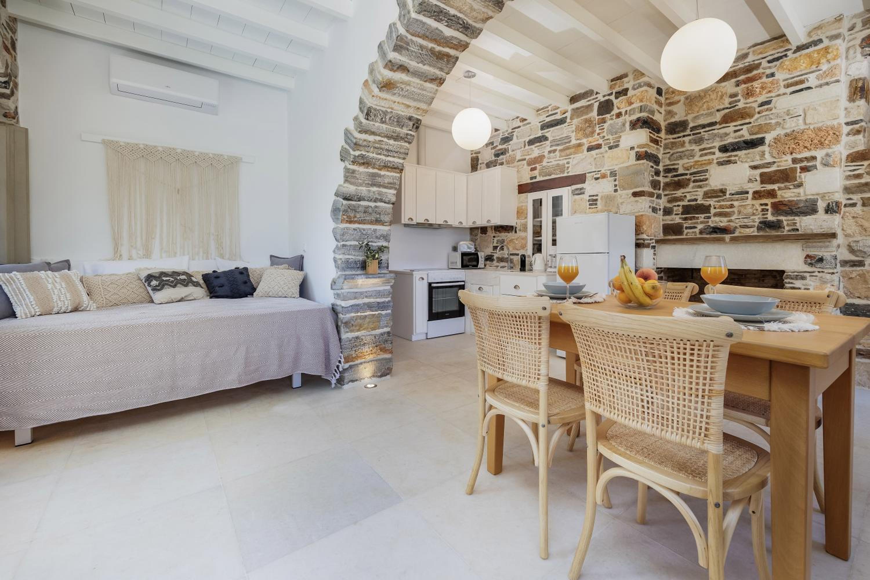 Zos Suites