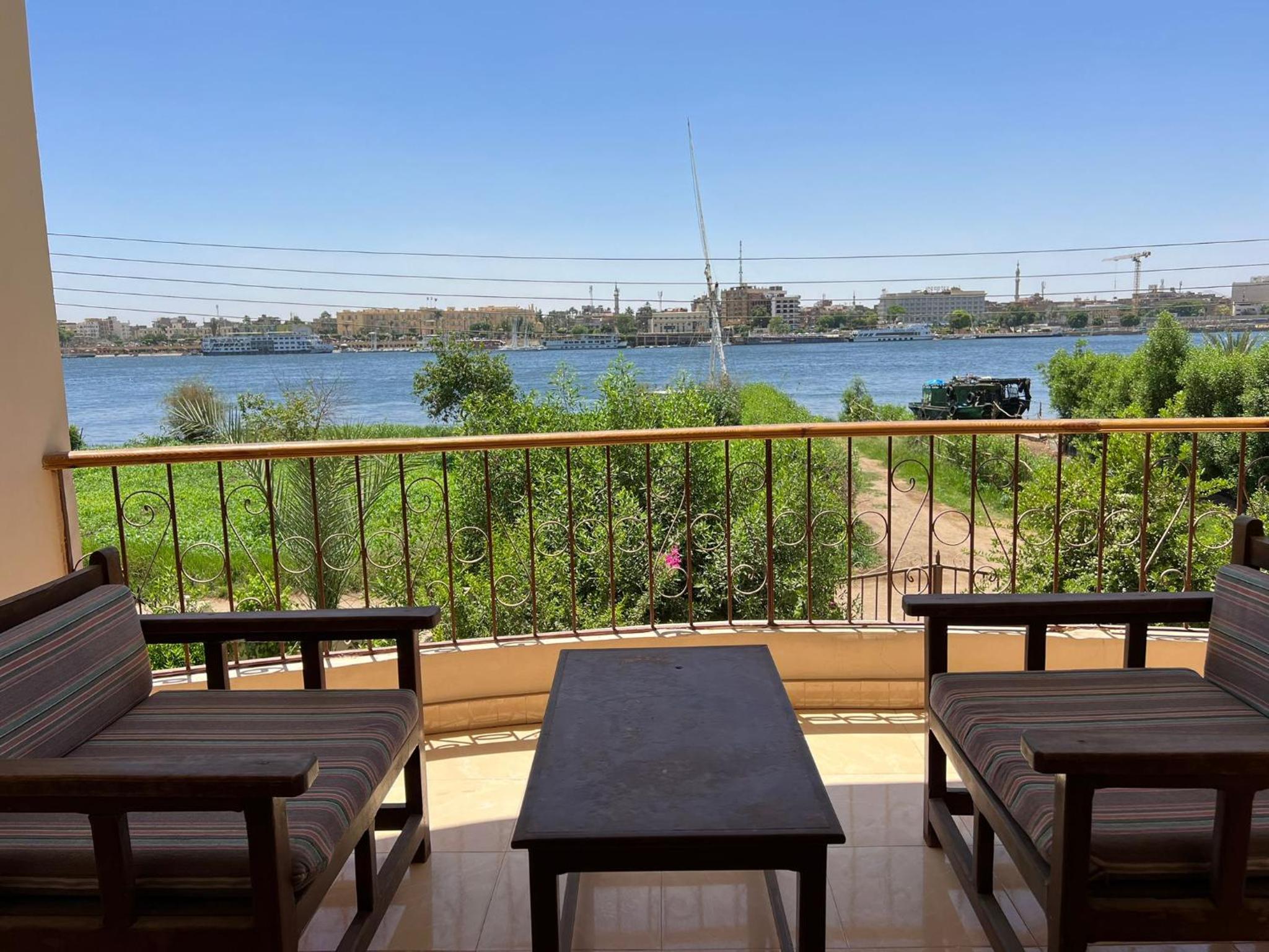 Luxor Plaza House