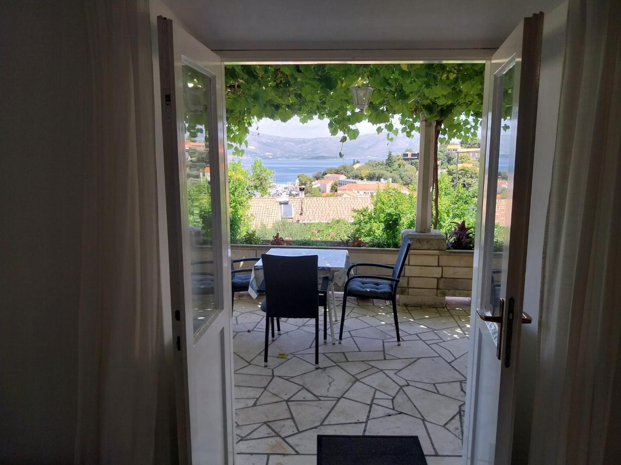 Apartments Lumbarda