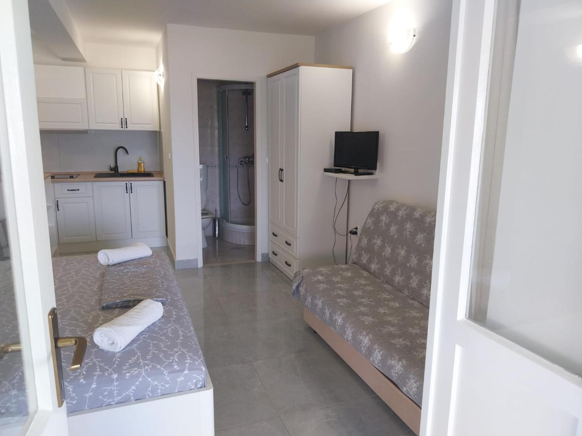 Apartments Lumbarda