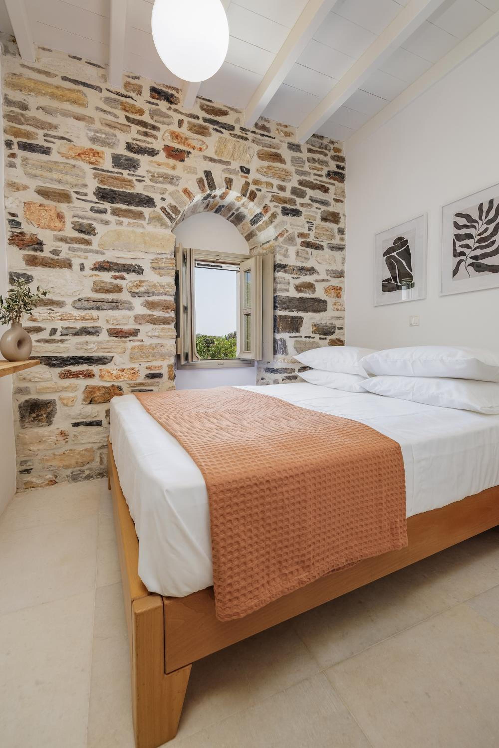 Zos Suites