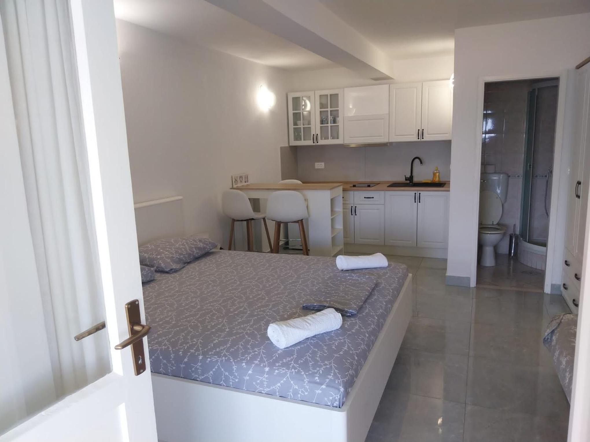 Apartments Lumbarda