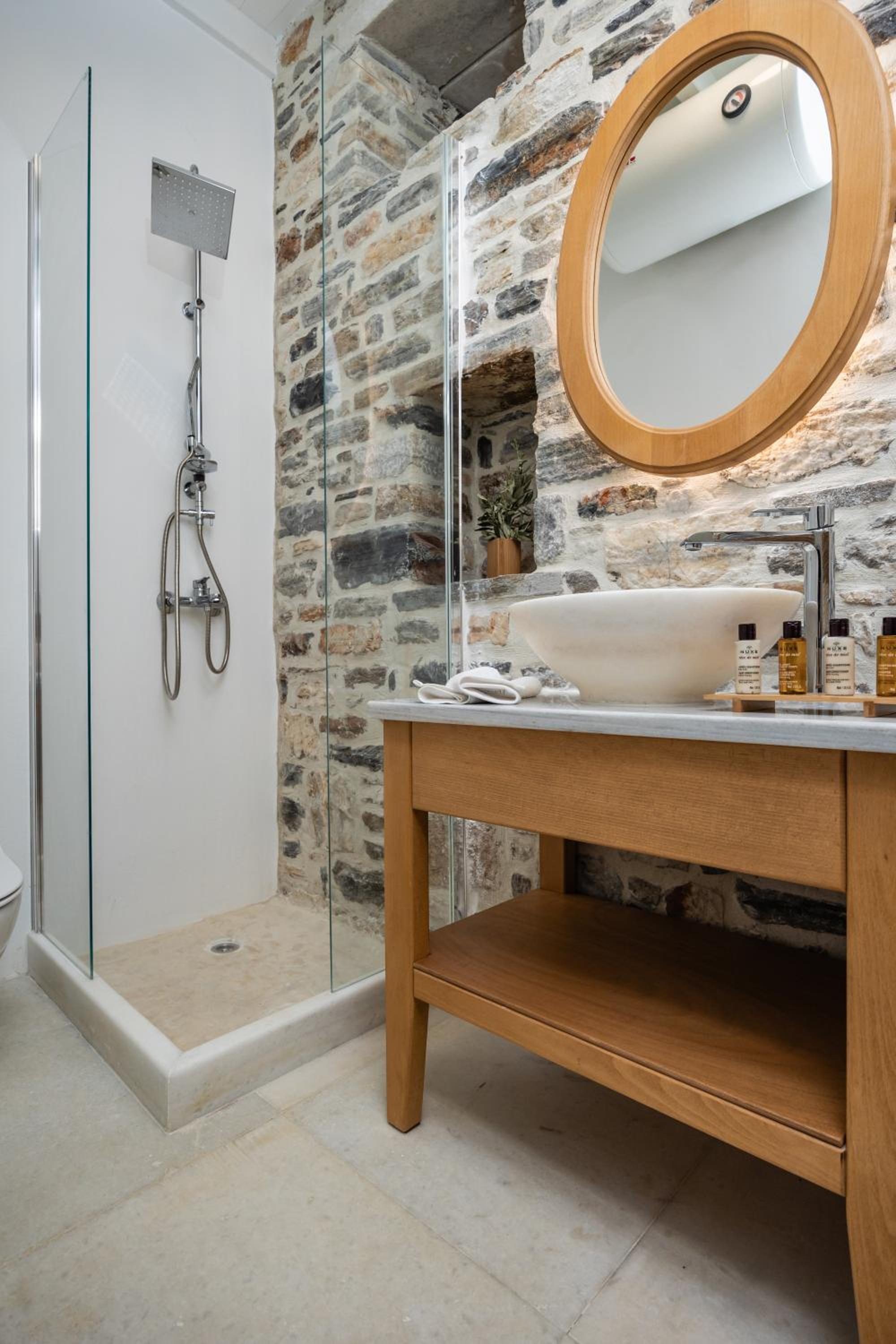Zos Suites