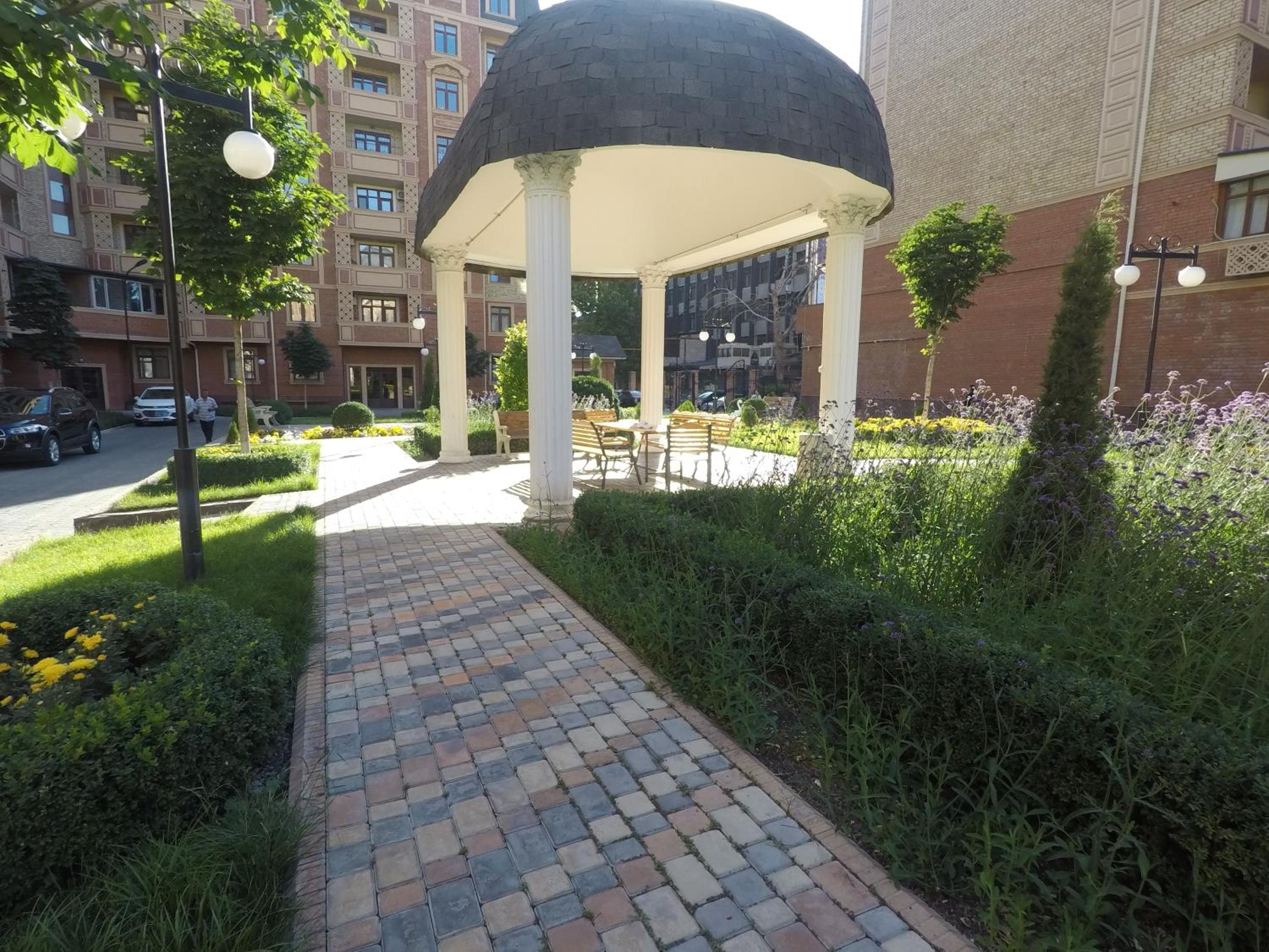 Photo 6