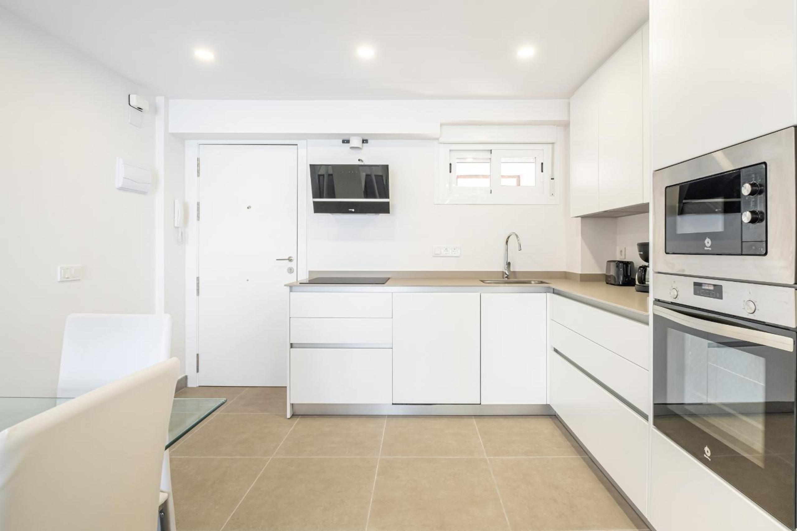 Halcon Deluxe 7-B Apartment Levante Beach view 4
