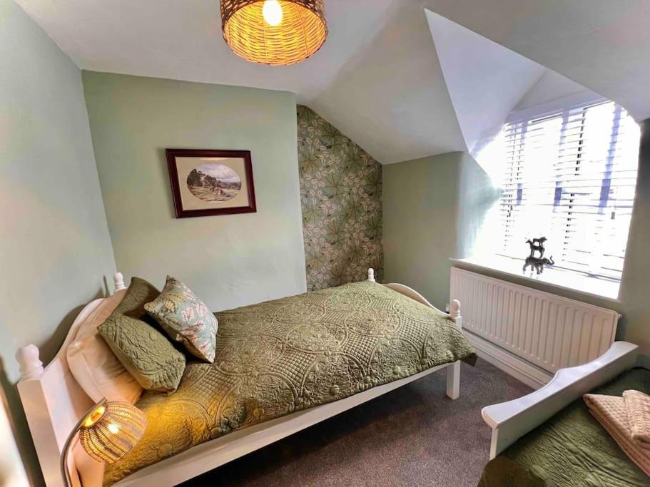 Honeysuckle Cottage
