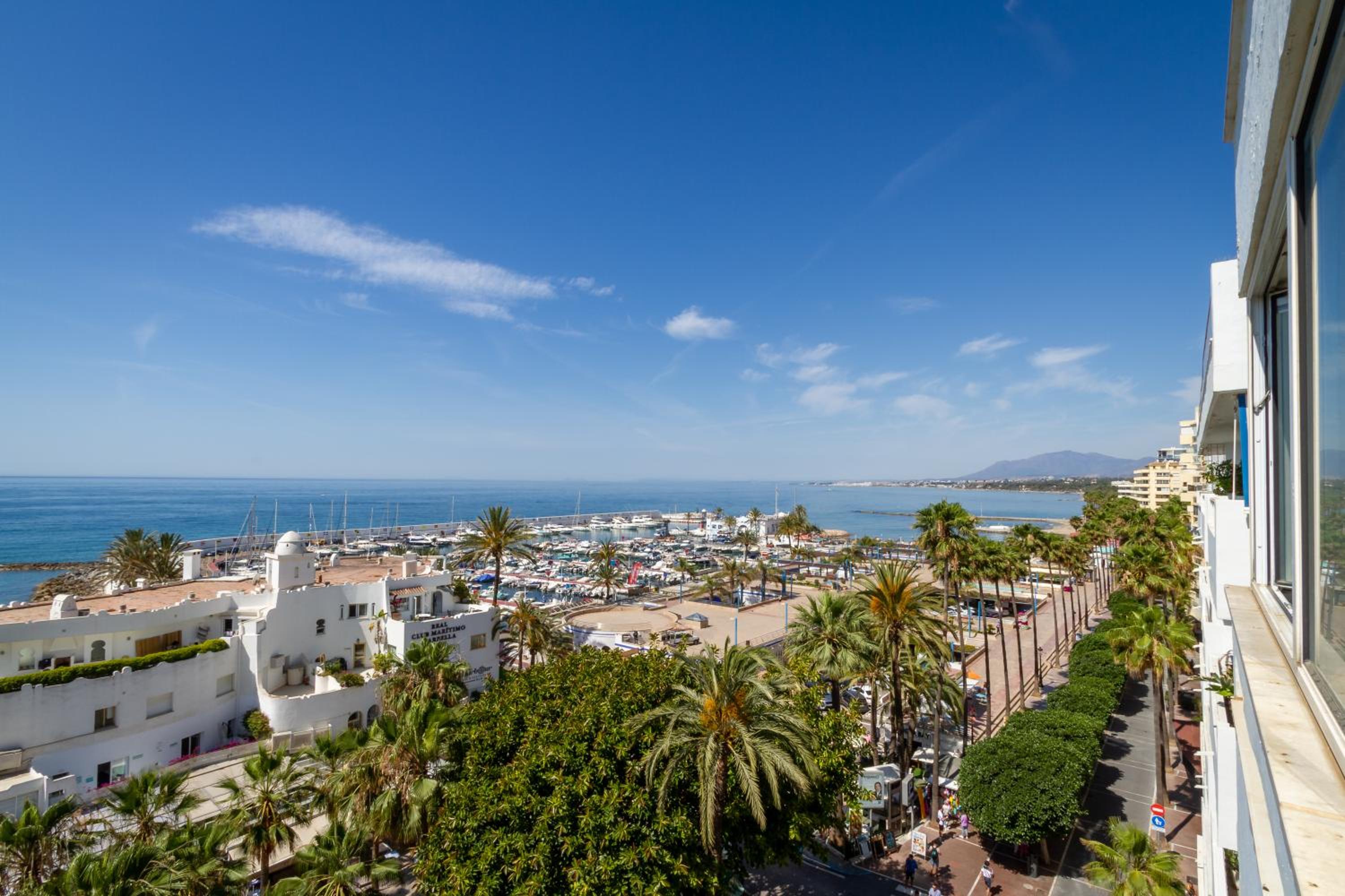 Marbella Vacations - MARBELLA BANUS SUITES - Marbella Marysol Beachfront Apartment I - Property Image 26