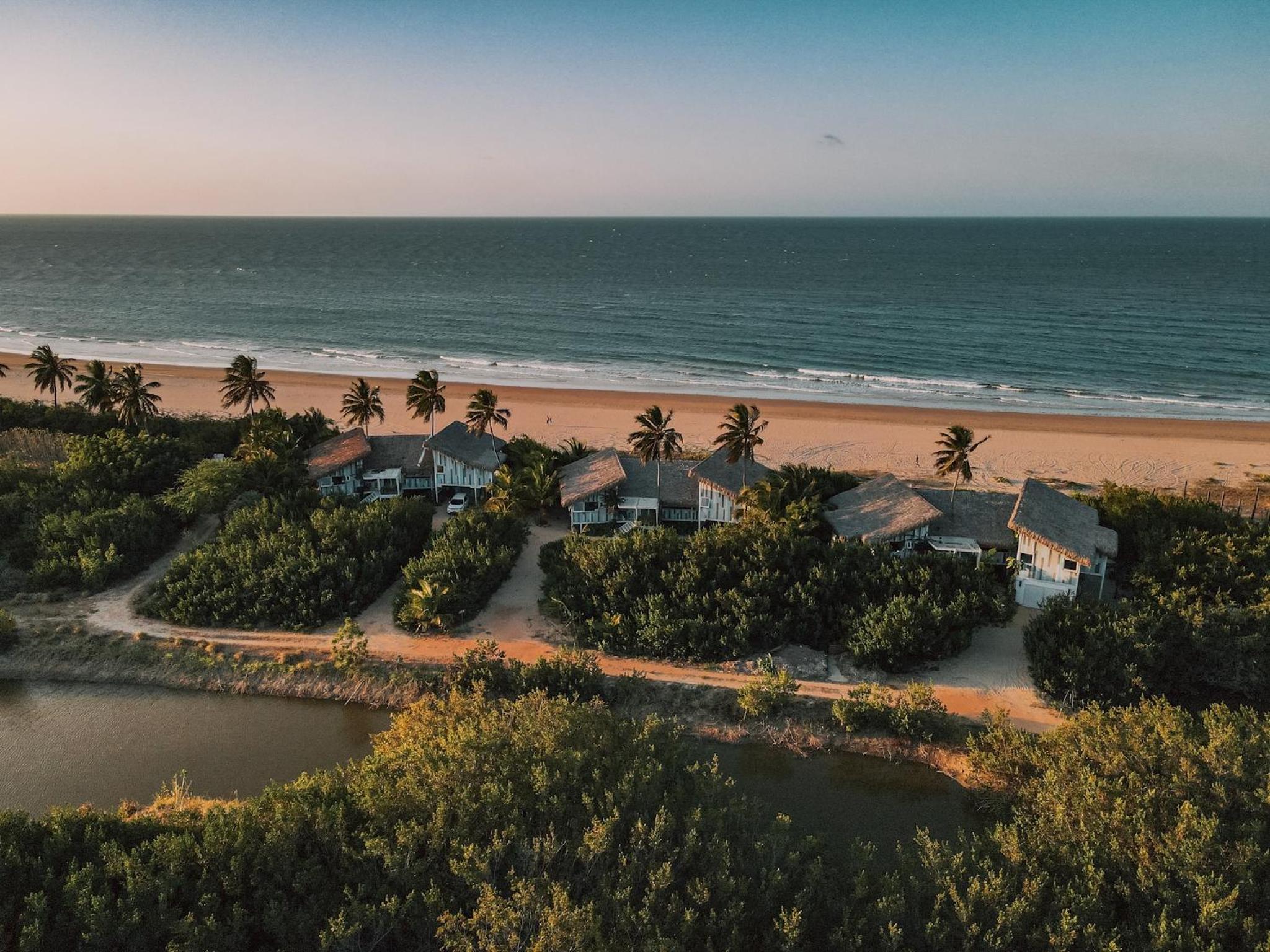 Beach Houses Moitas