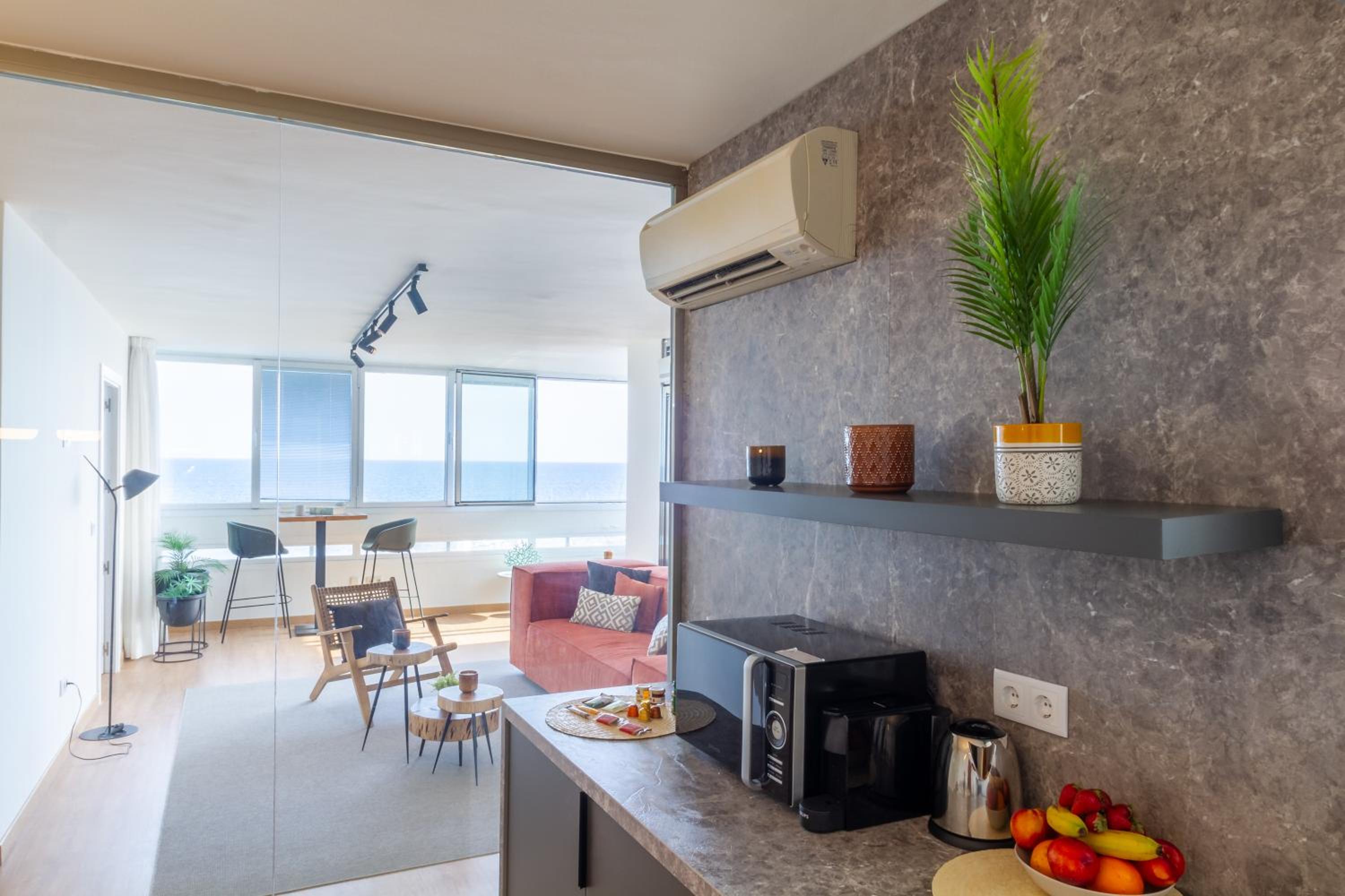 Marbella Vacations - MARBELLA BANUS SUITES - Marbella Marysol Beachfront Apartment I - Property Image 44