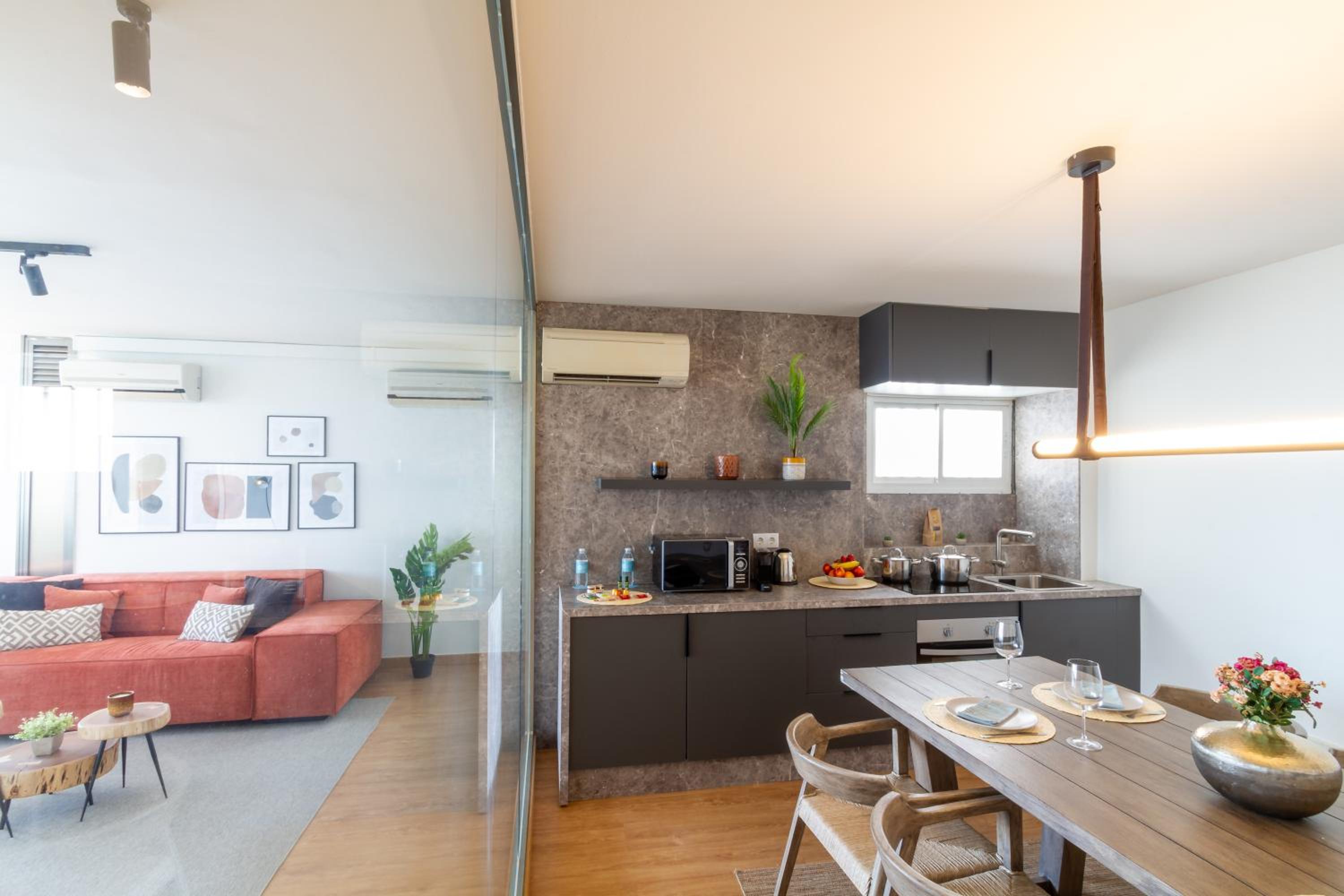 Marbella Vacations - MARBELLA BANUS SUITES - Marbella Marysol Beachfront Apartment I - Property Image 42