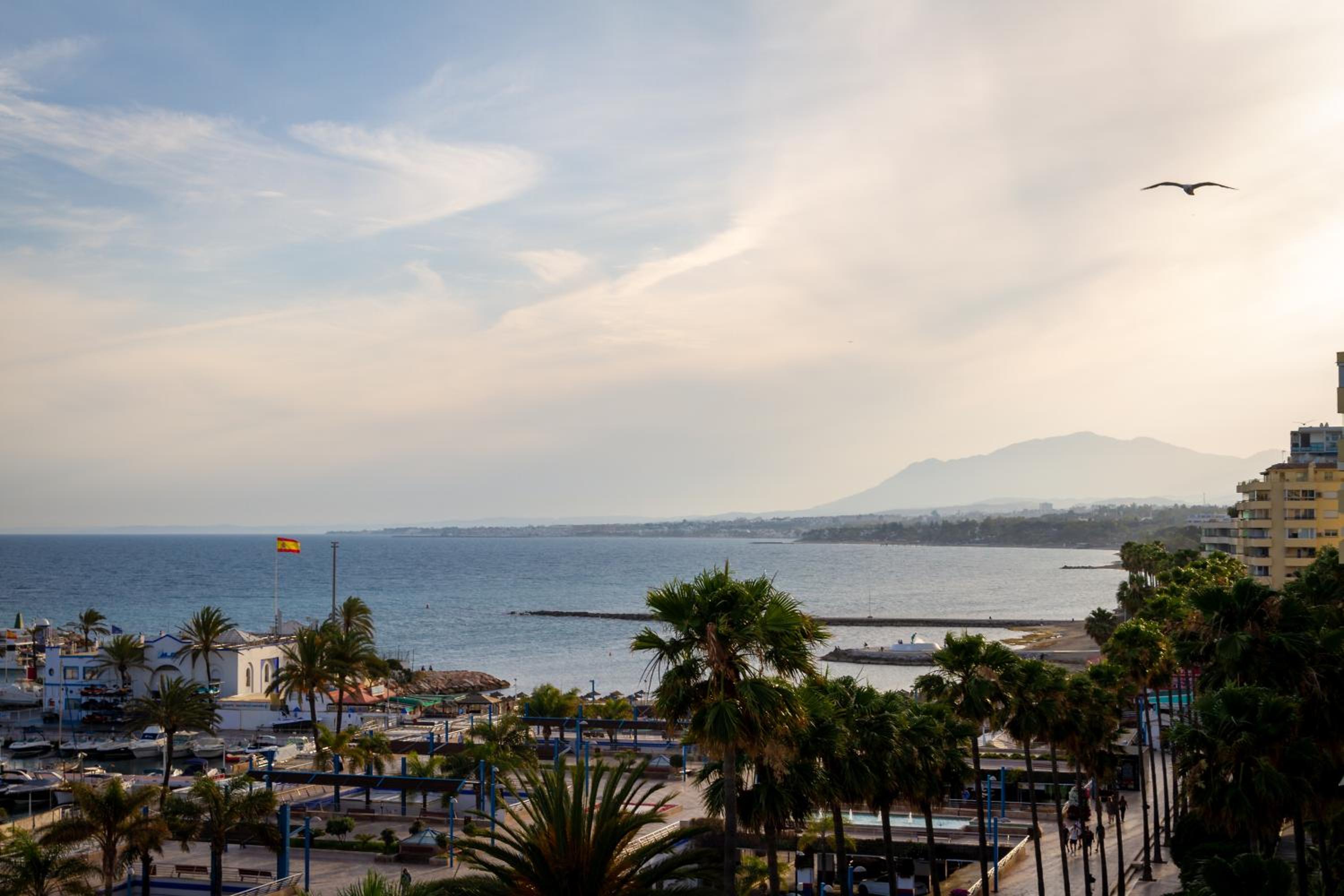Marbella Vacations - MARBELLA BANUS SUITES - Marbella Marysol Beachfront Apartment I - Property Image 24