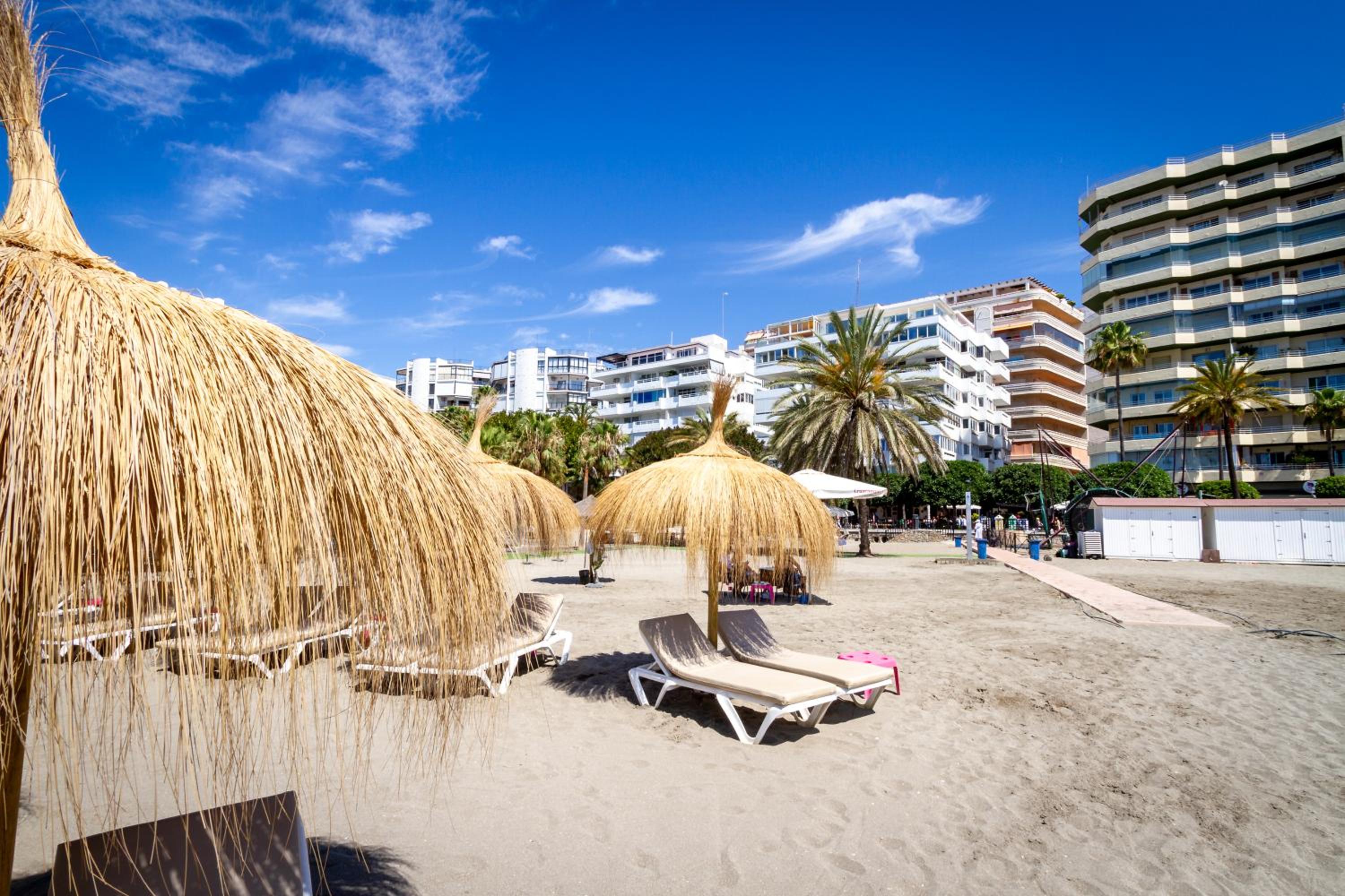 Marbella Vacations - MARBELLA BANUS SUITES - Marbella Marysol Beachfront Apartment I - Property Image 4