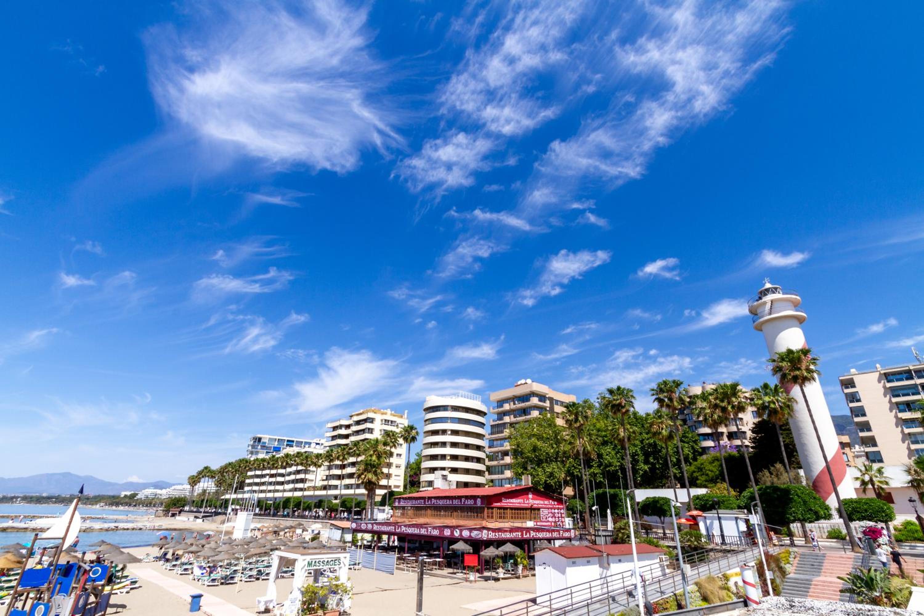 Marbella Vacations - MARBELLA BANUS SUITES - Marbella Marysol Beachfront Apartment I - Property Image 3
