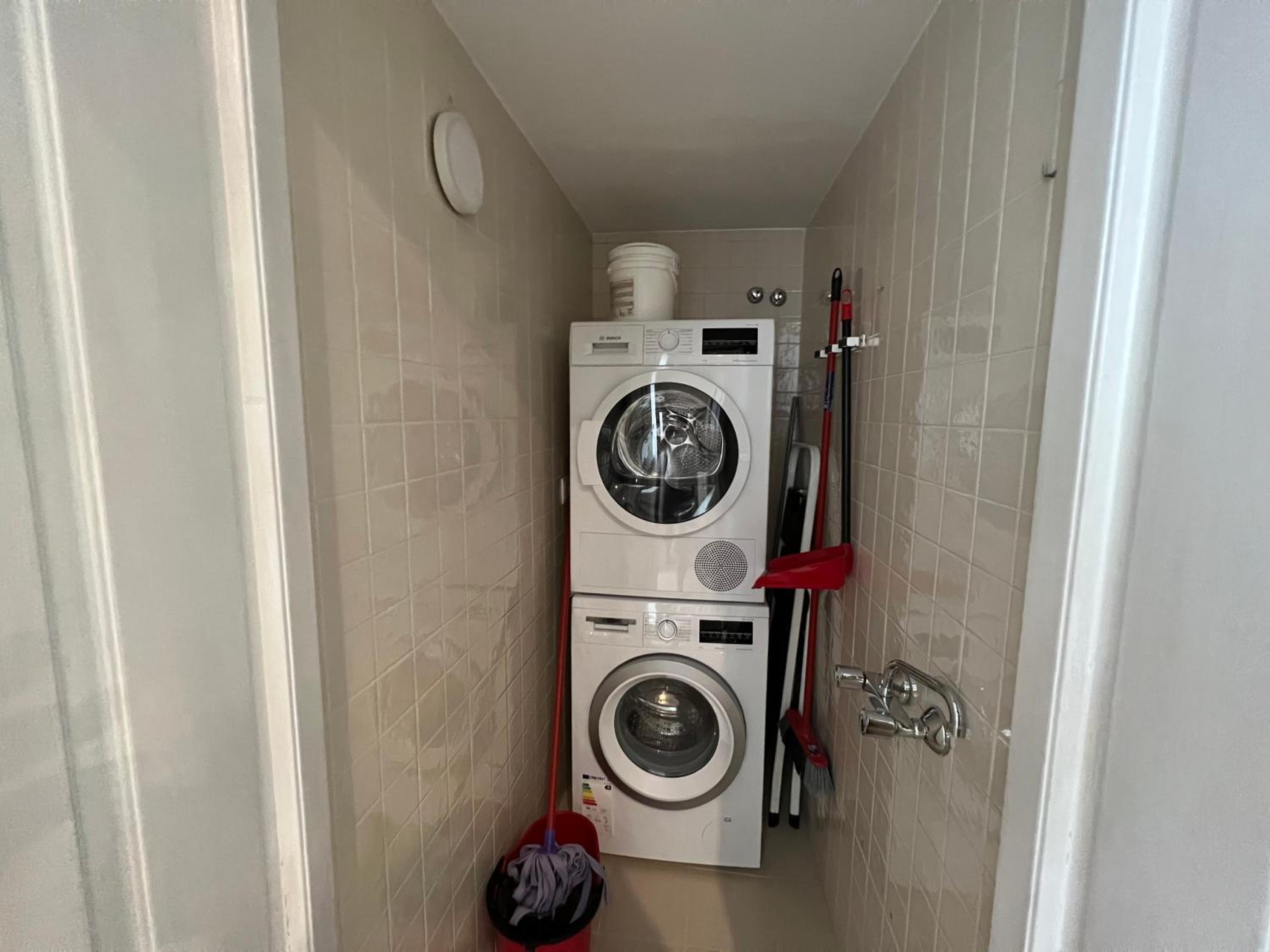 Apartment Palacio de Los Vibora Parking Gratis