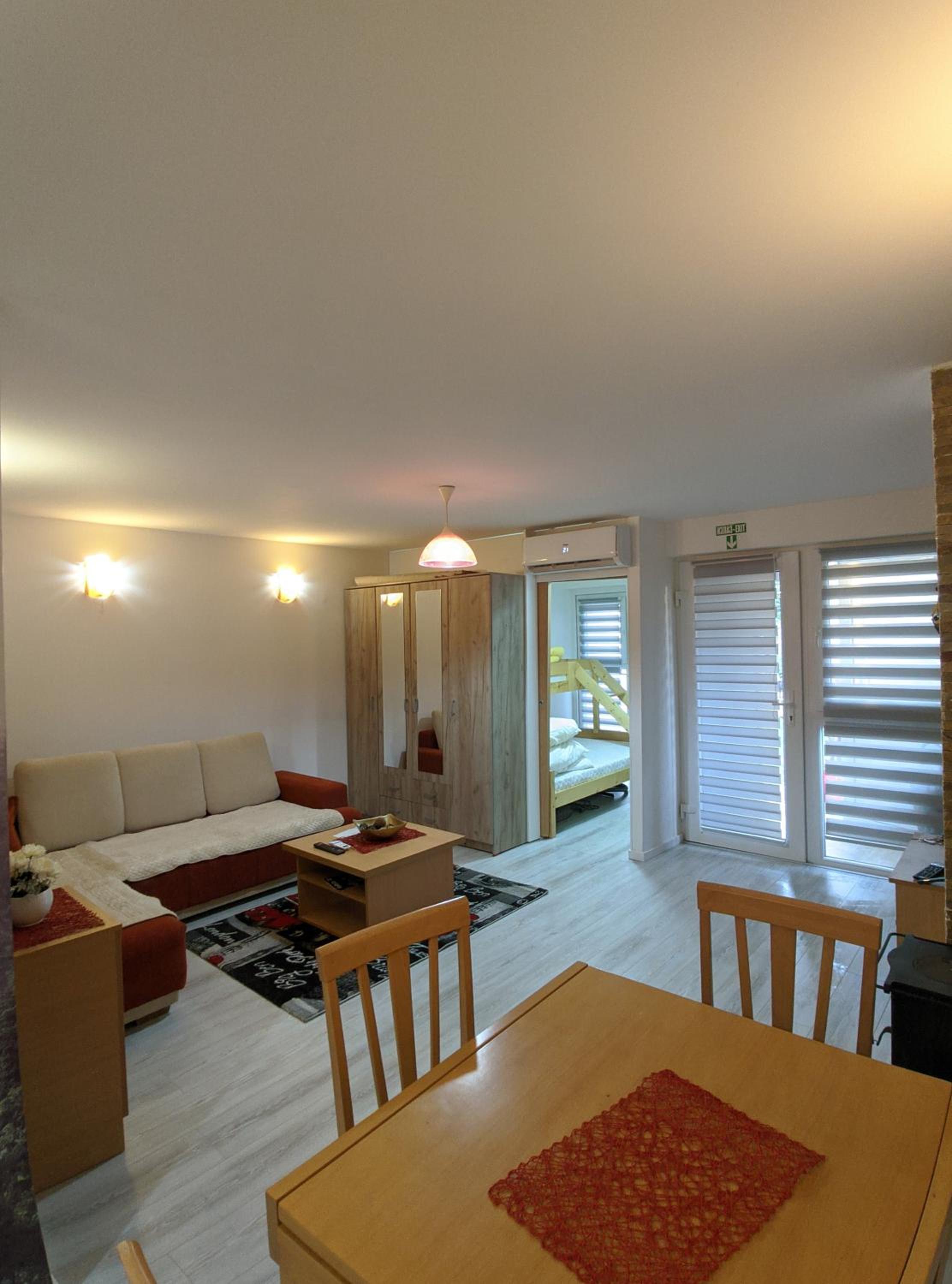 Enigma Apartmani Divcibare view 3
