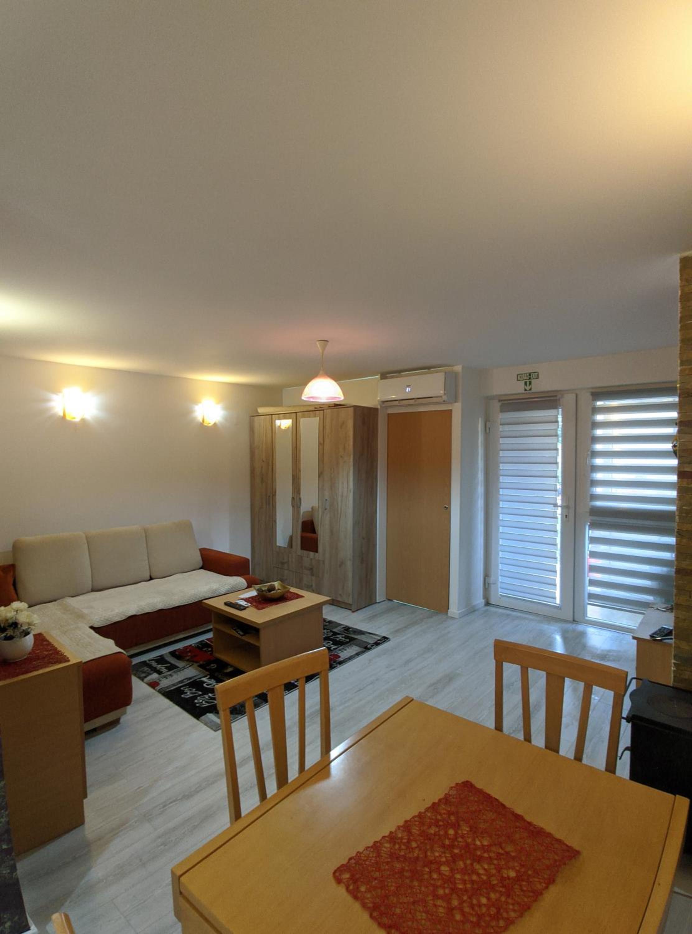 Enigma Apartmani Divcibare view 2