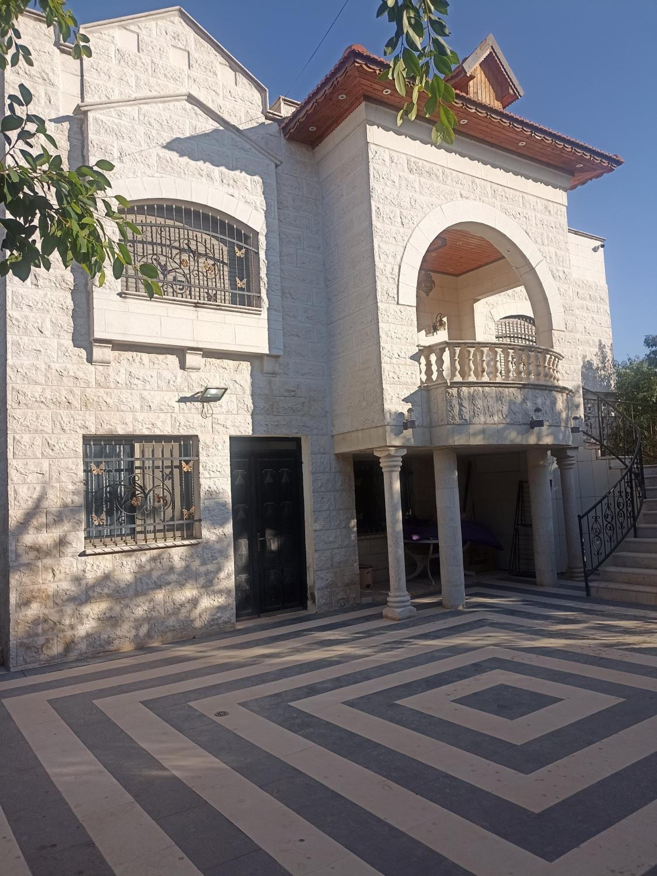 Paradise Villa
