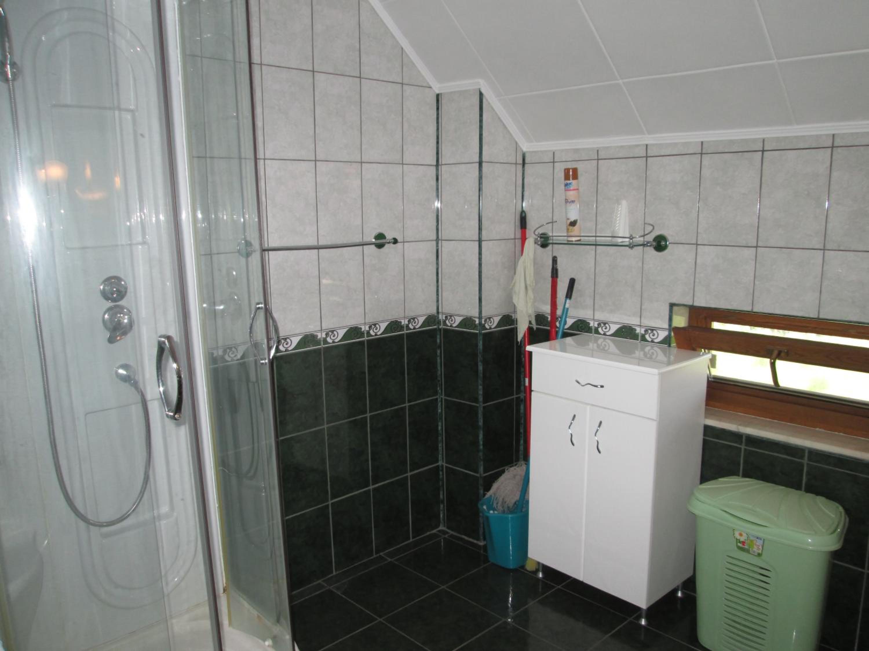Photo 27