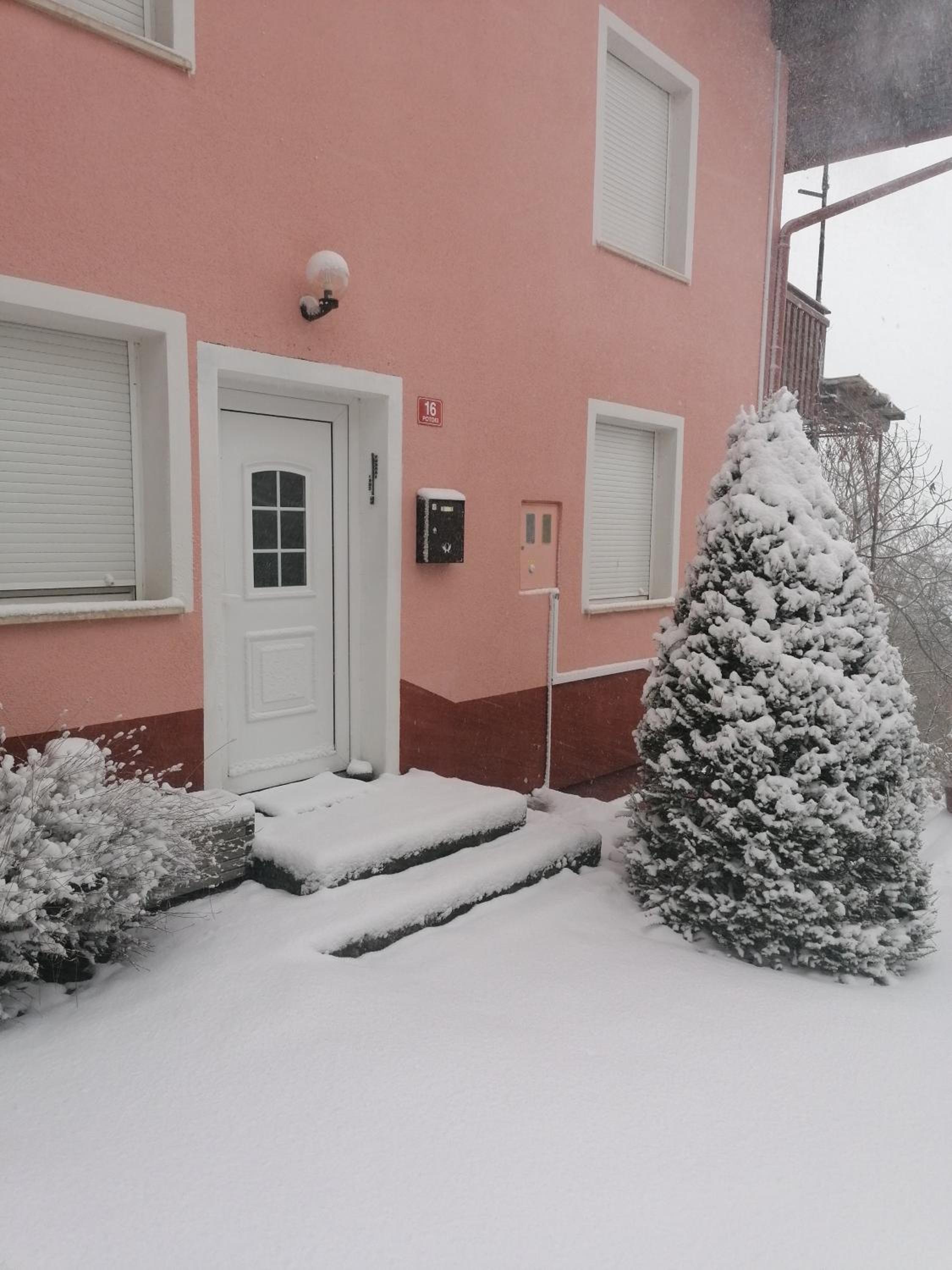 Apartma Kresnička