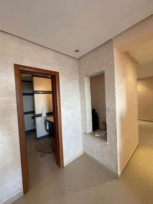 Superbe appartement en résidence, Meublé a louer. view 2
