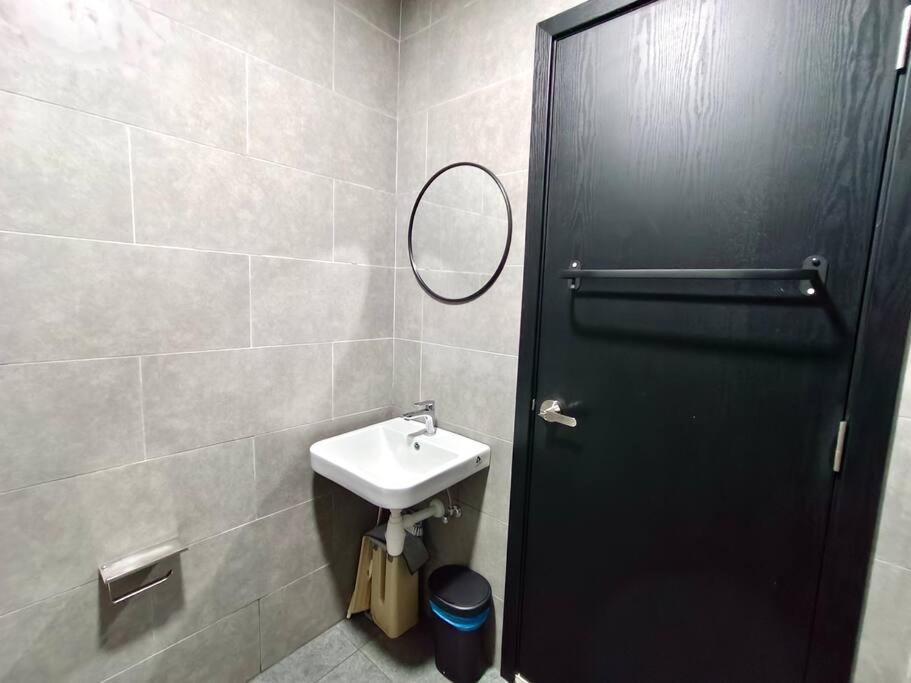 Neu Suites 3rdNvenue near KLCC - Cozy 2 Bedroom Apartment