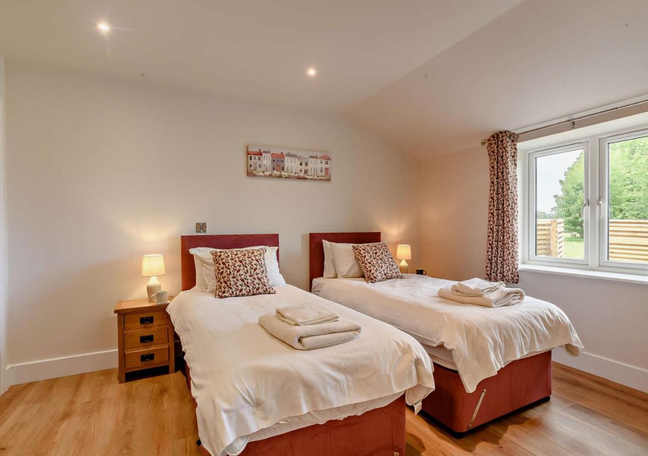 10 Bed in Barsham oc-rrest