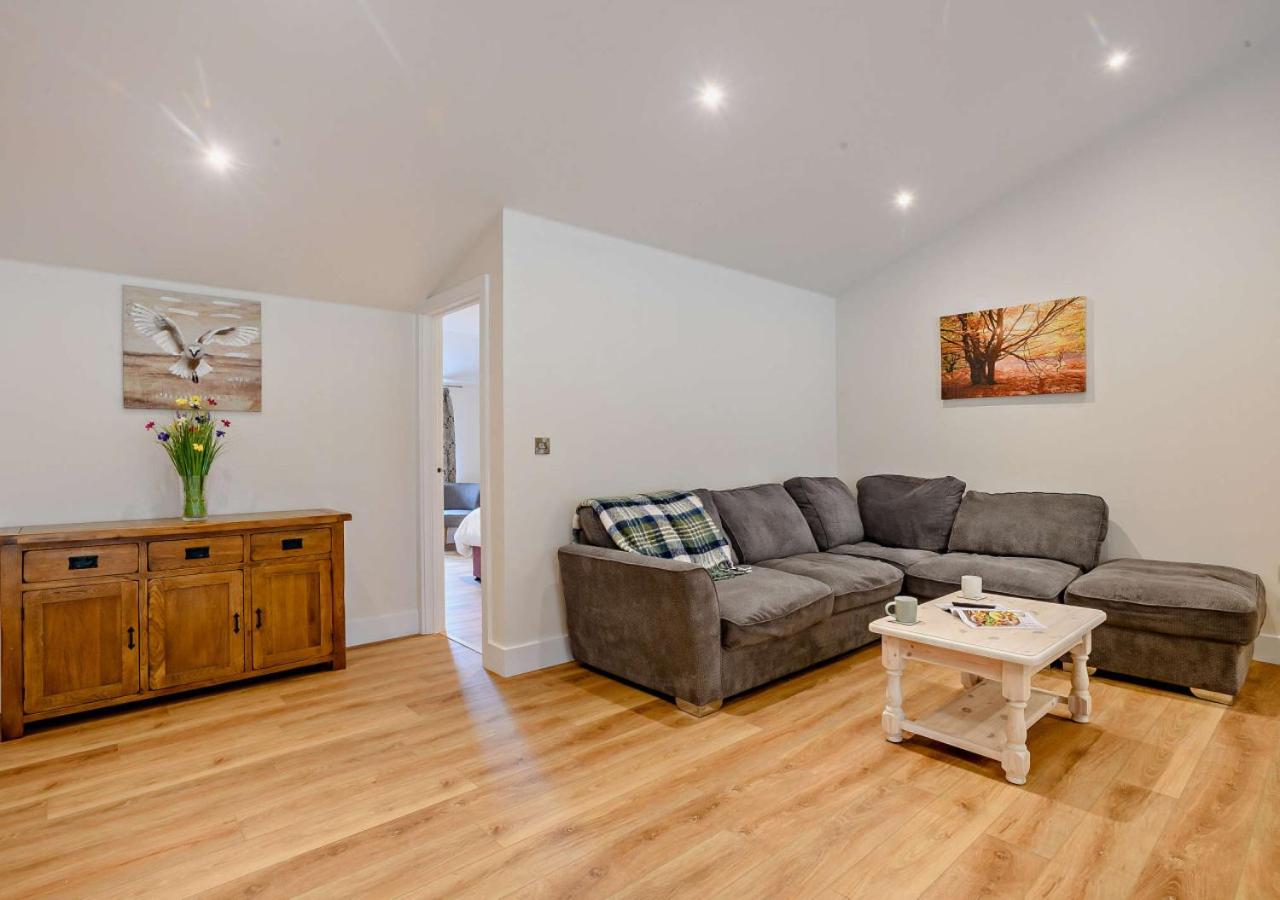 10 Bed in Barsham oc-rrest