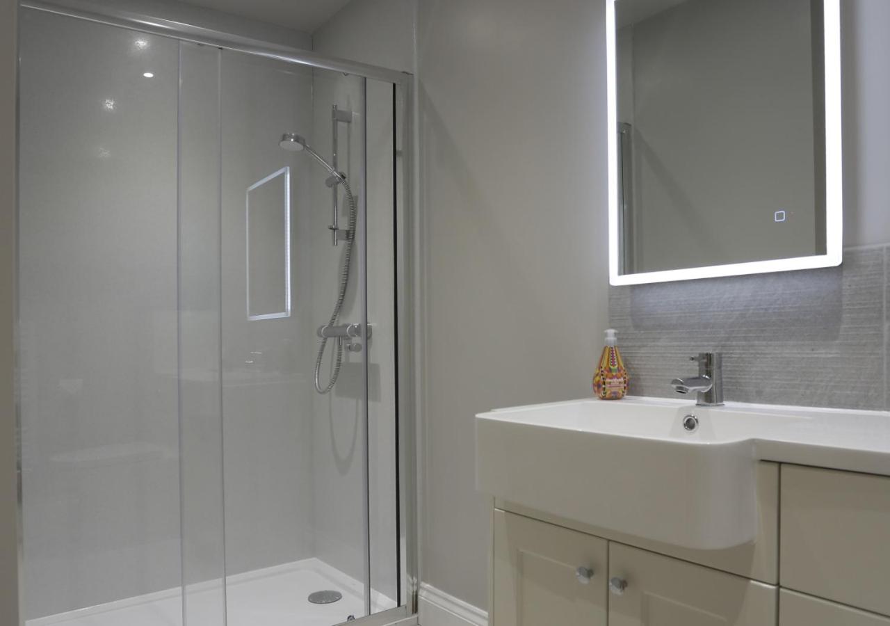 10 Bed in Barsham oc-rrest