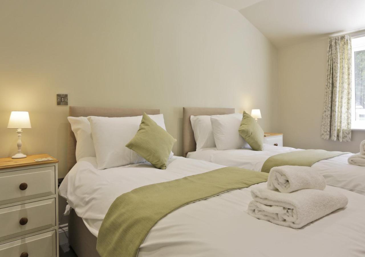 10 Bed in Barsham oc-rrest