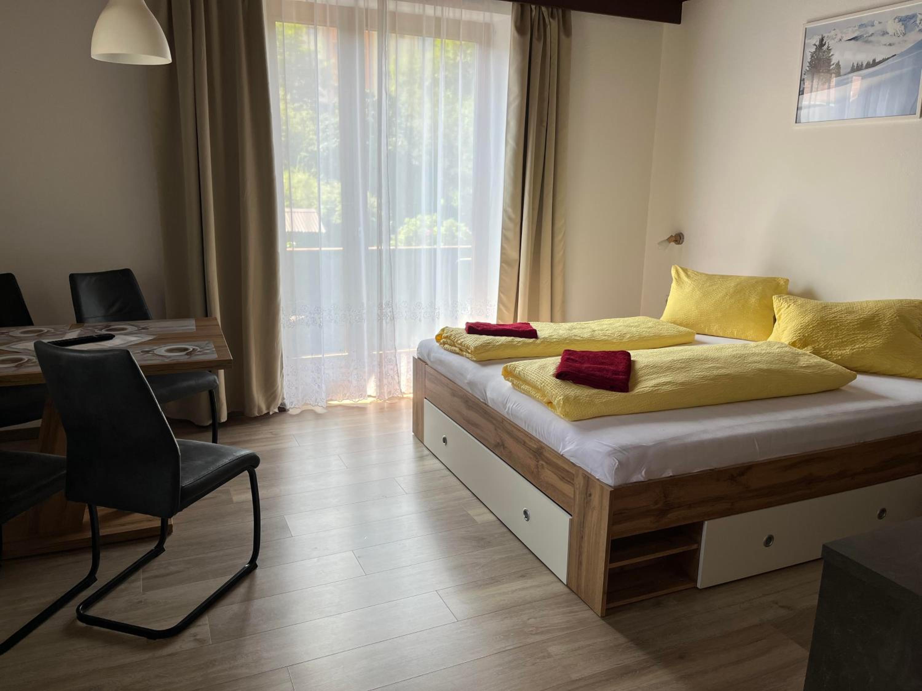 Pension Steiner, 6143 Matrei am Brenner!!Check-in between 15 - 21 o'clock!! No breakfast