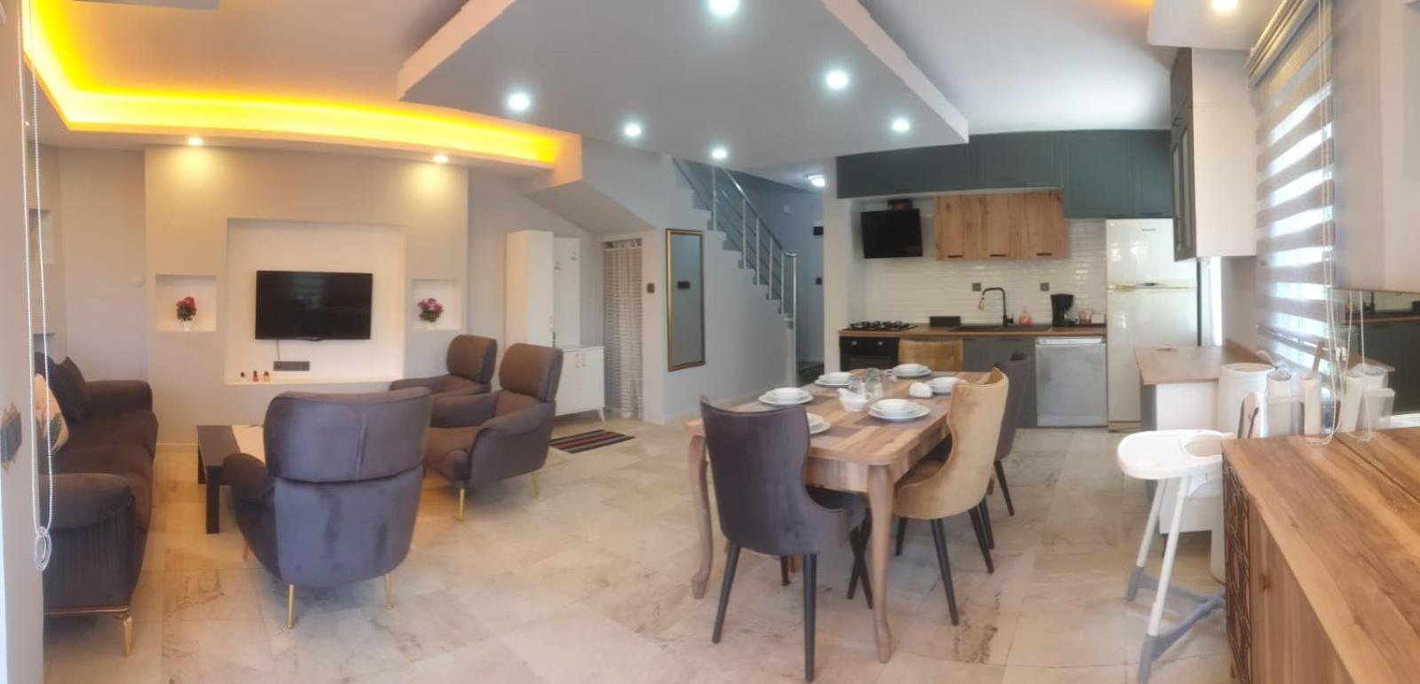 10 BEDS-FULL TRIPLEX VILLA in BELEK Golf area-ELIT2 Villa with PRIVATE POOL & GARDEN WIFI Full Kitchen & Bed Equipments Air Conditions free parking view 4