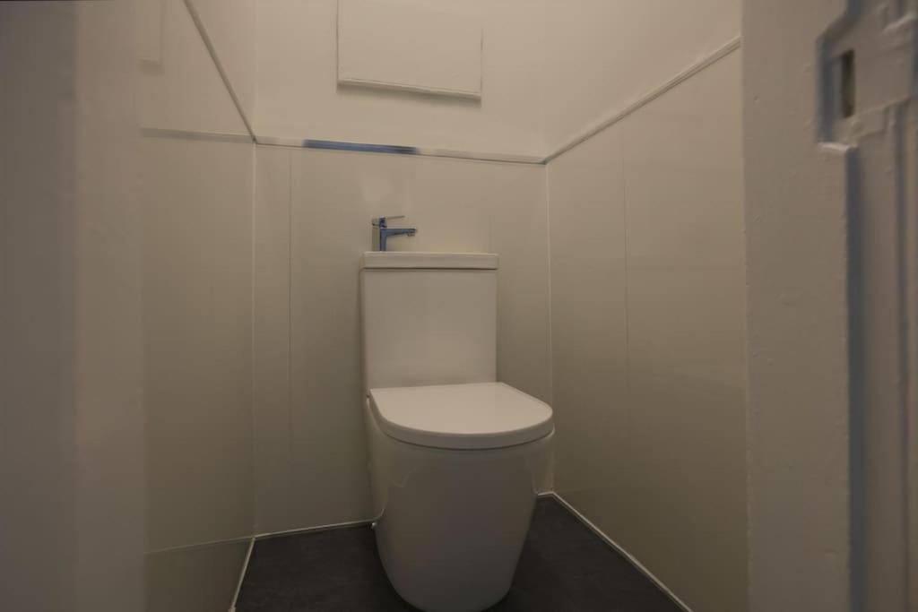 Cosy & Central Broughton 2BR Apt near City Centre