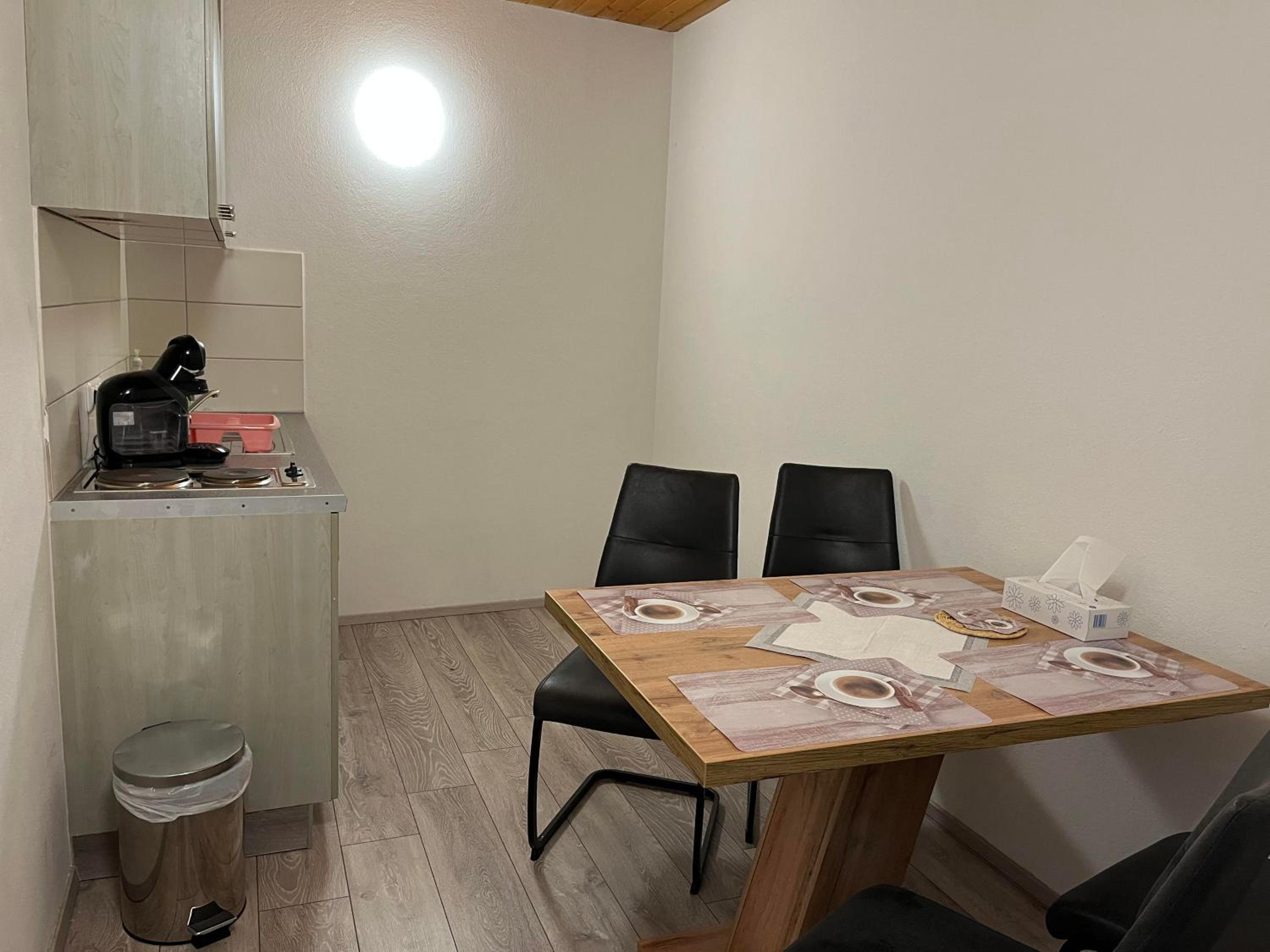 Pension Steiner, 6143 Matrei am Brenner!!Check-in between 15 - 21 o'clock!! No breakfast