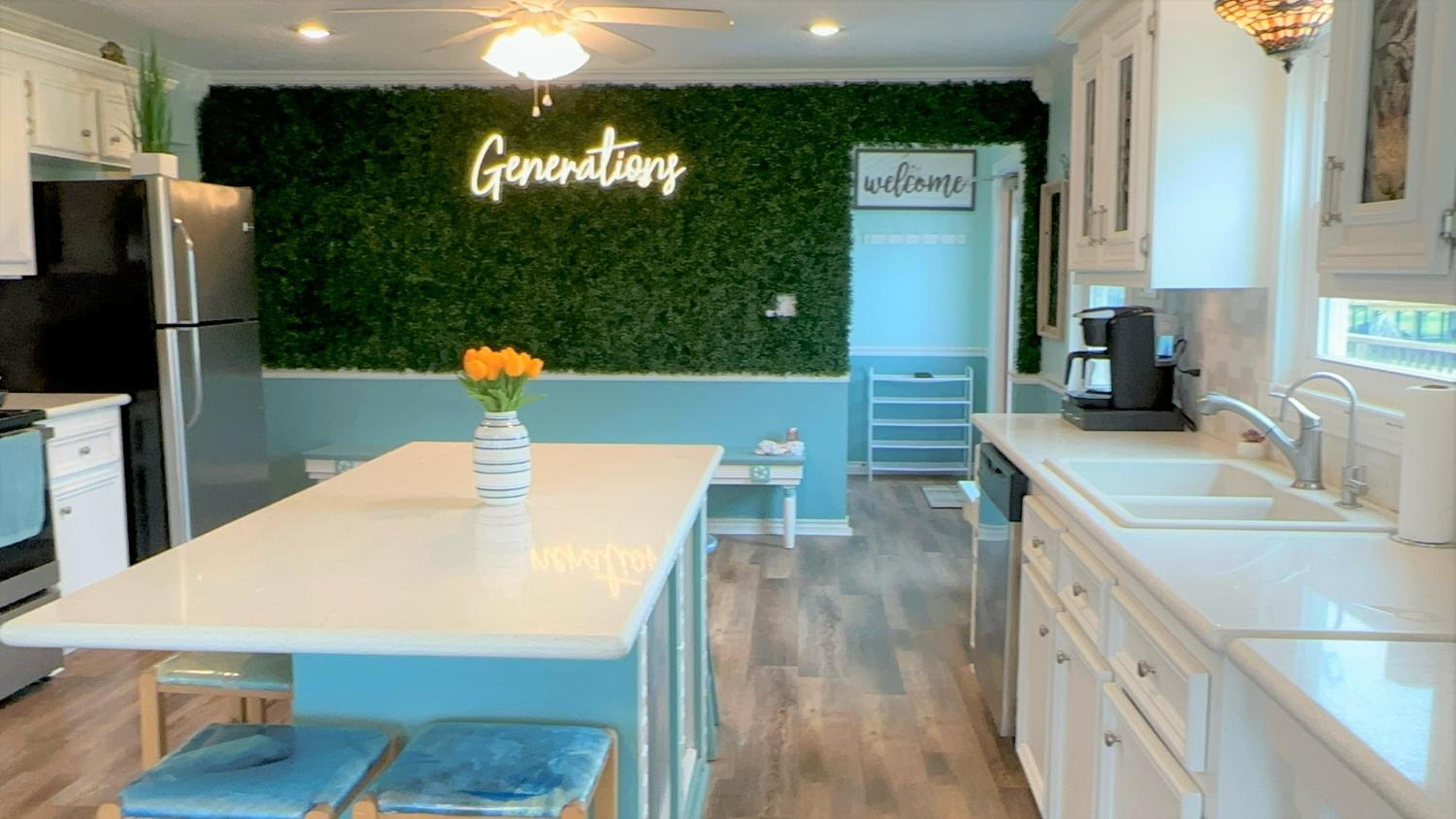 Hot Tub and Jacuzzi Suite! 100 steps from spacious beach and Jetty park! Generations Retreat Sleeps 26 view 5