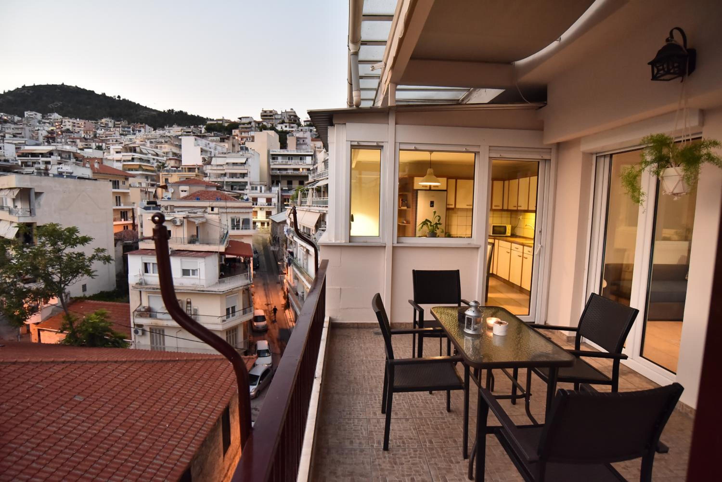 SkyView Loft photo 3