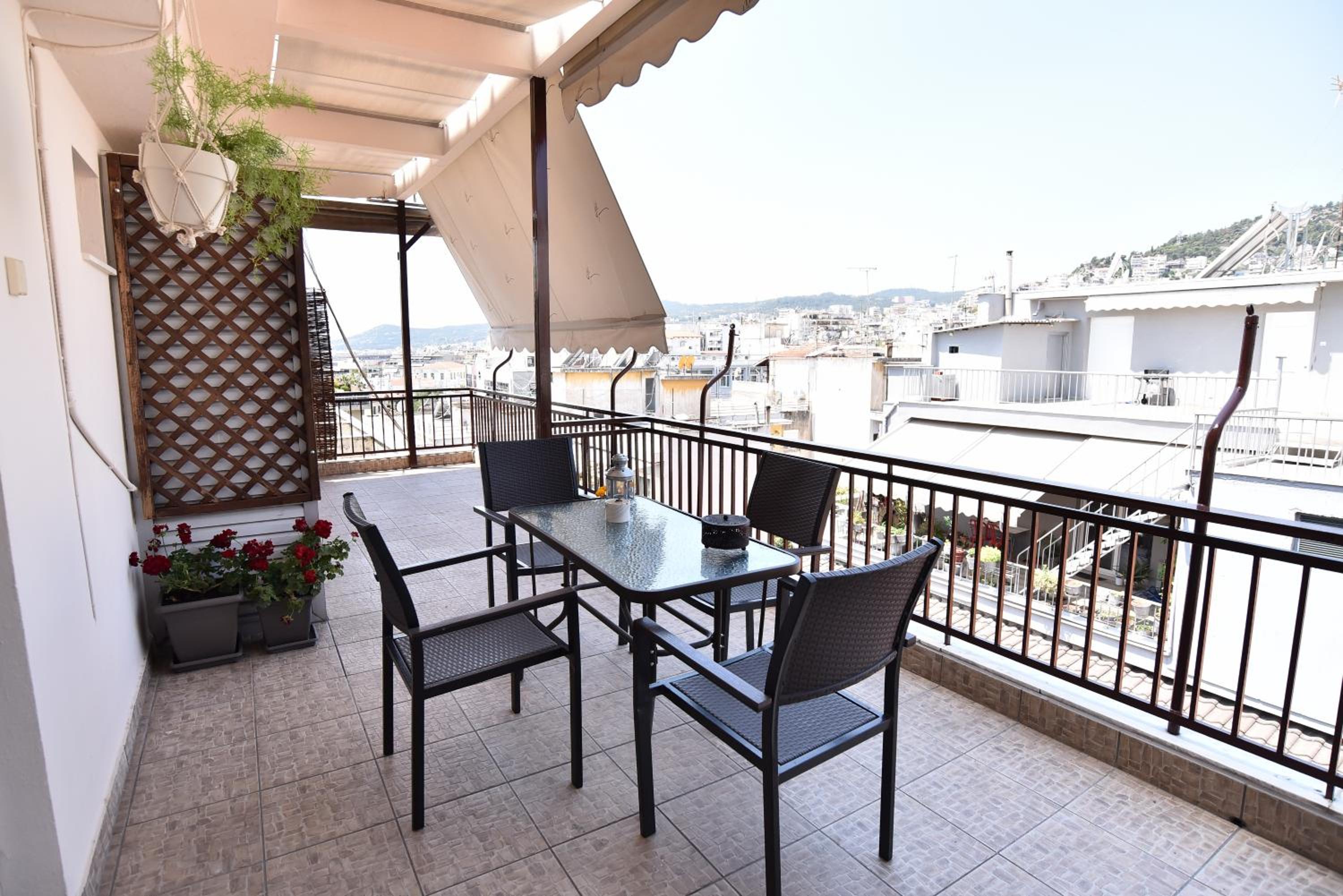 SkyView Loft photo 4