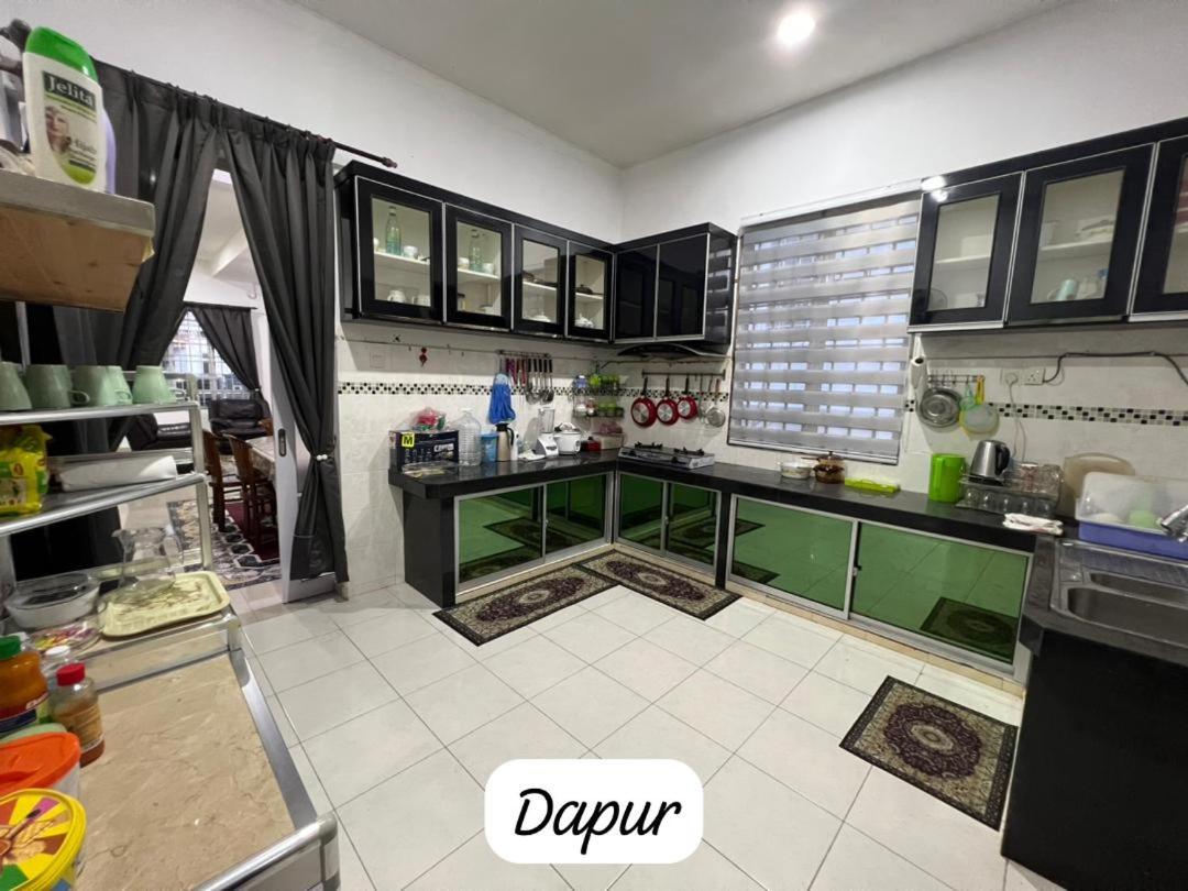 D’Anjung Budi Homestay photo 3