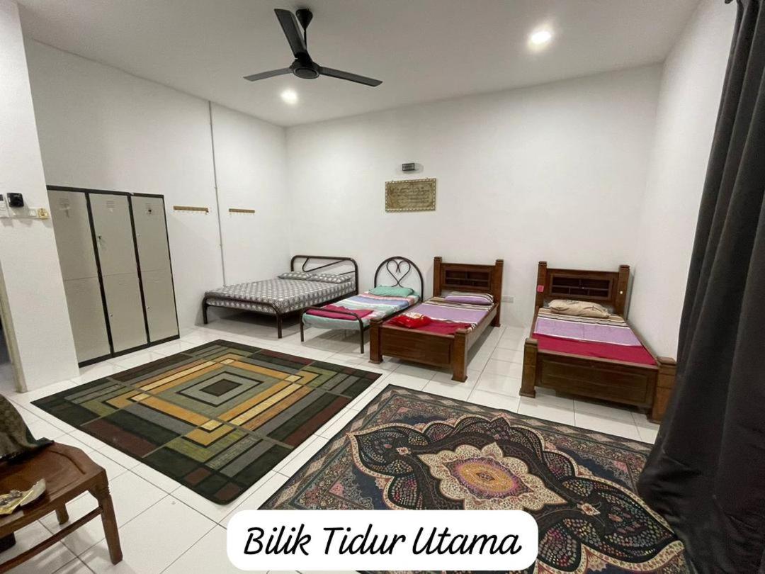 D’Anjung Budi Homestay photo 6