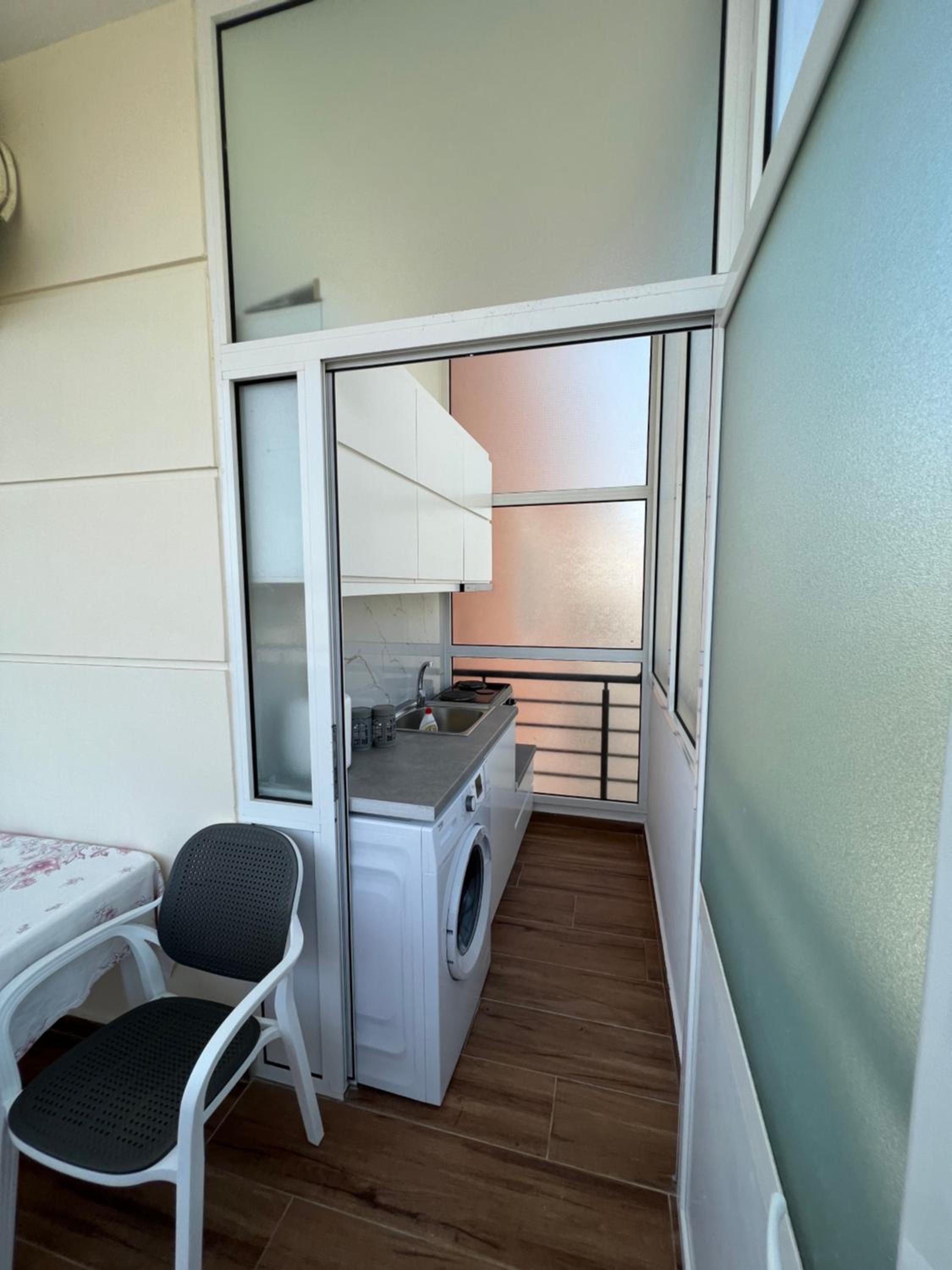Lulo's Apartment with Sea View