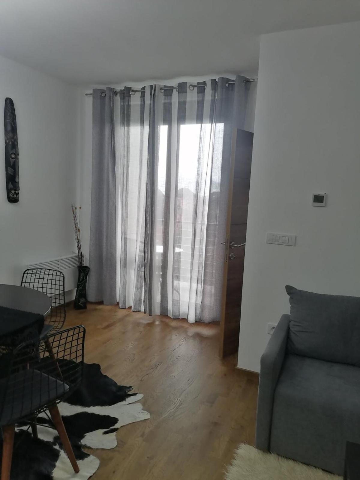 DIAMOND APARTMENT LUX