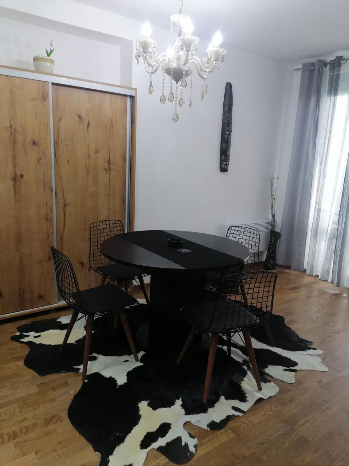 DIAMOND APARTMENT LUX